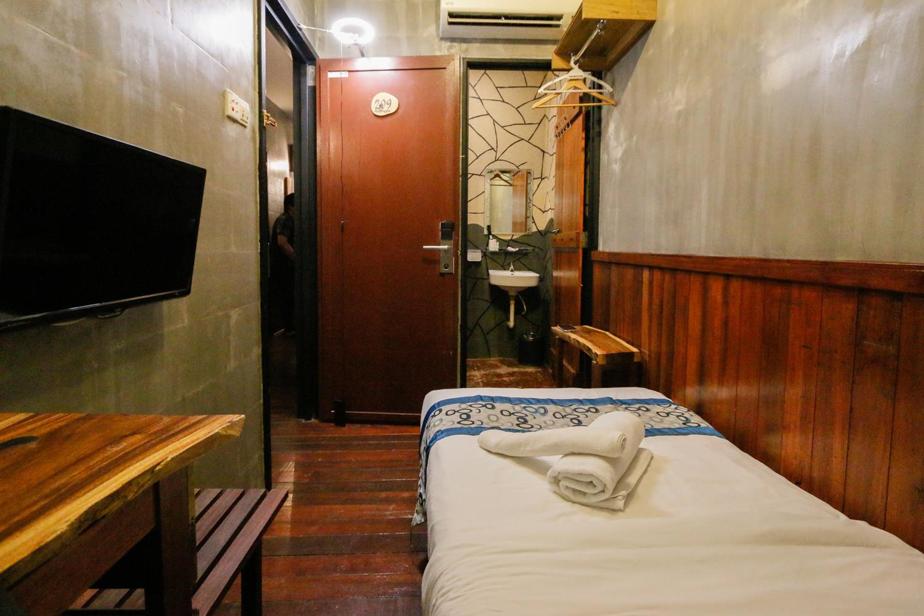 Superior Single Room