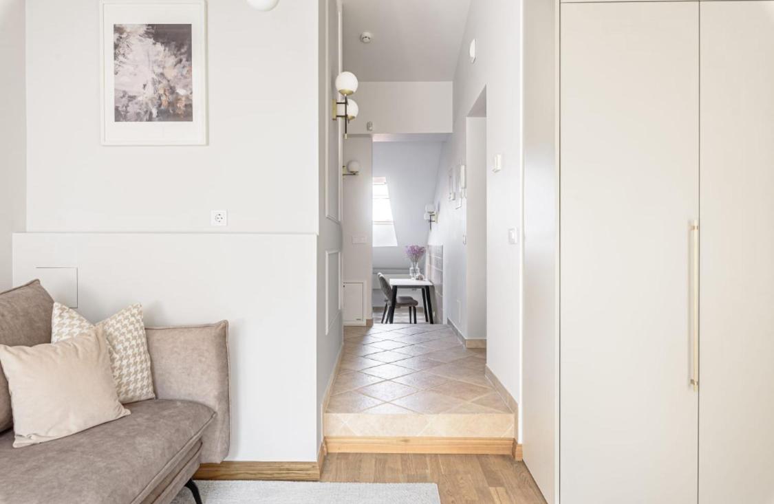 One-Bedroom Apartment photo 3