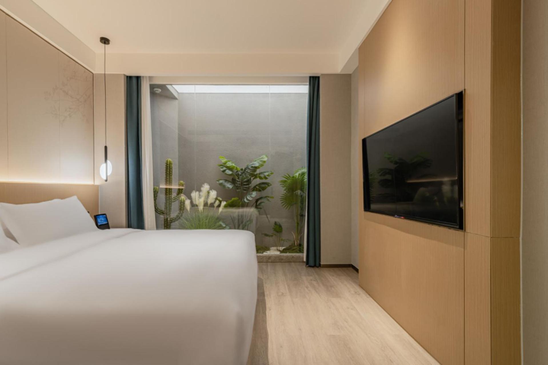 Smart Queen Room photo 1