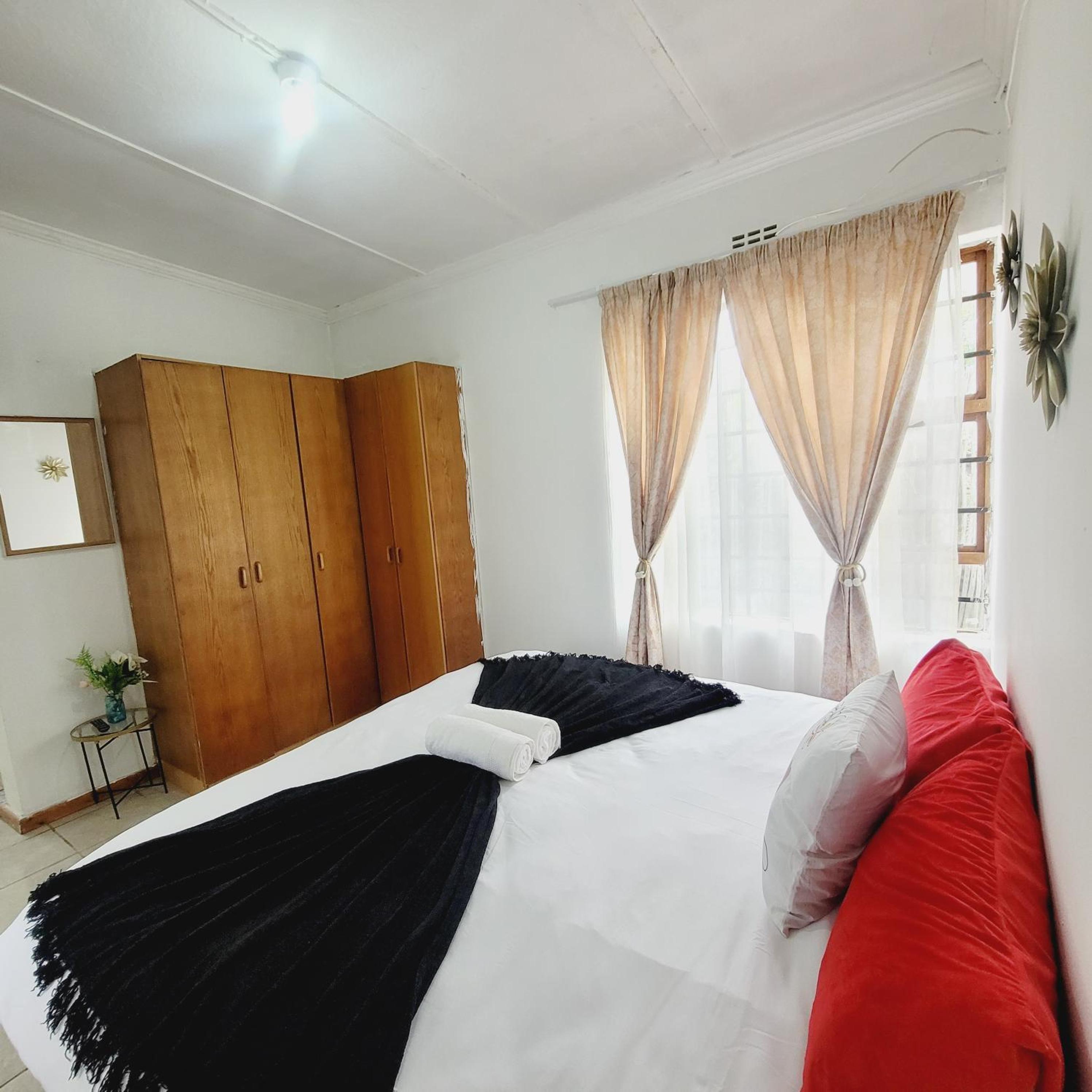 Budget Double Or Twin Room photo 1