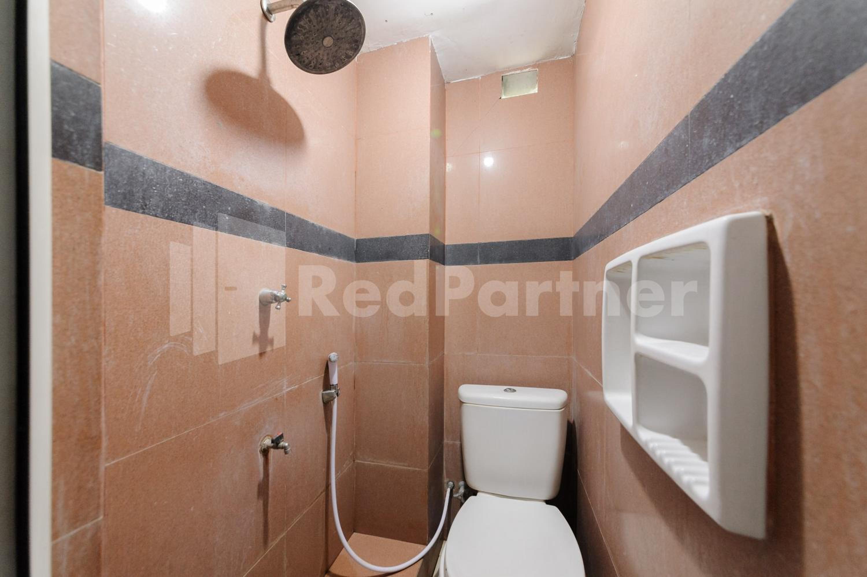 Deluxe Room - Photo 4