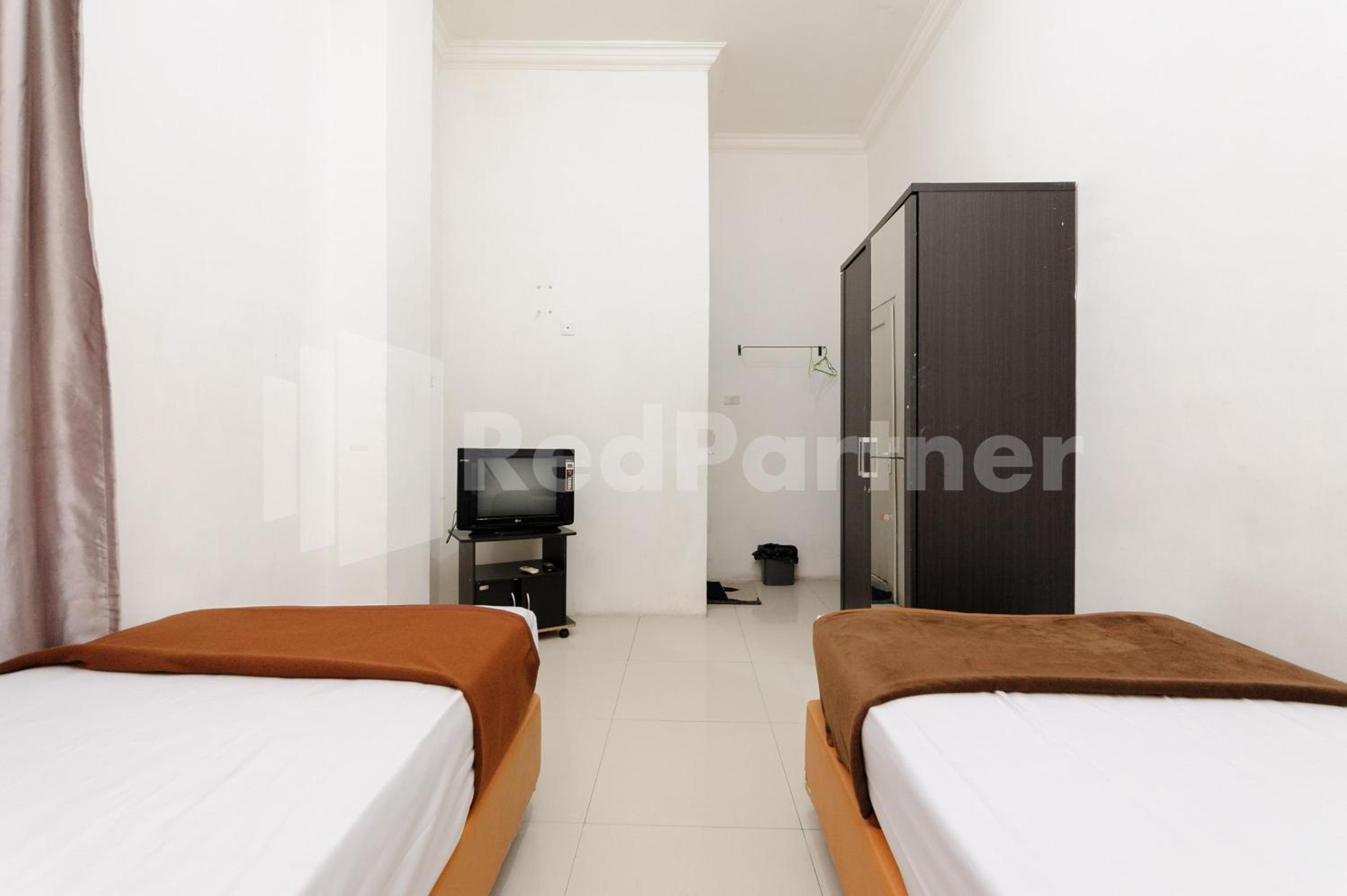 Deluxe Twin Room - Photo 2