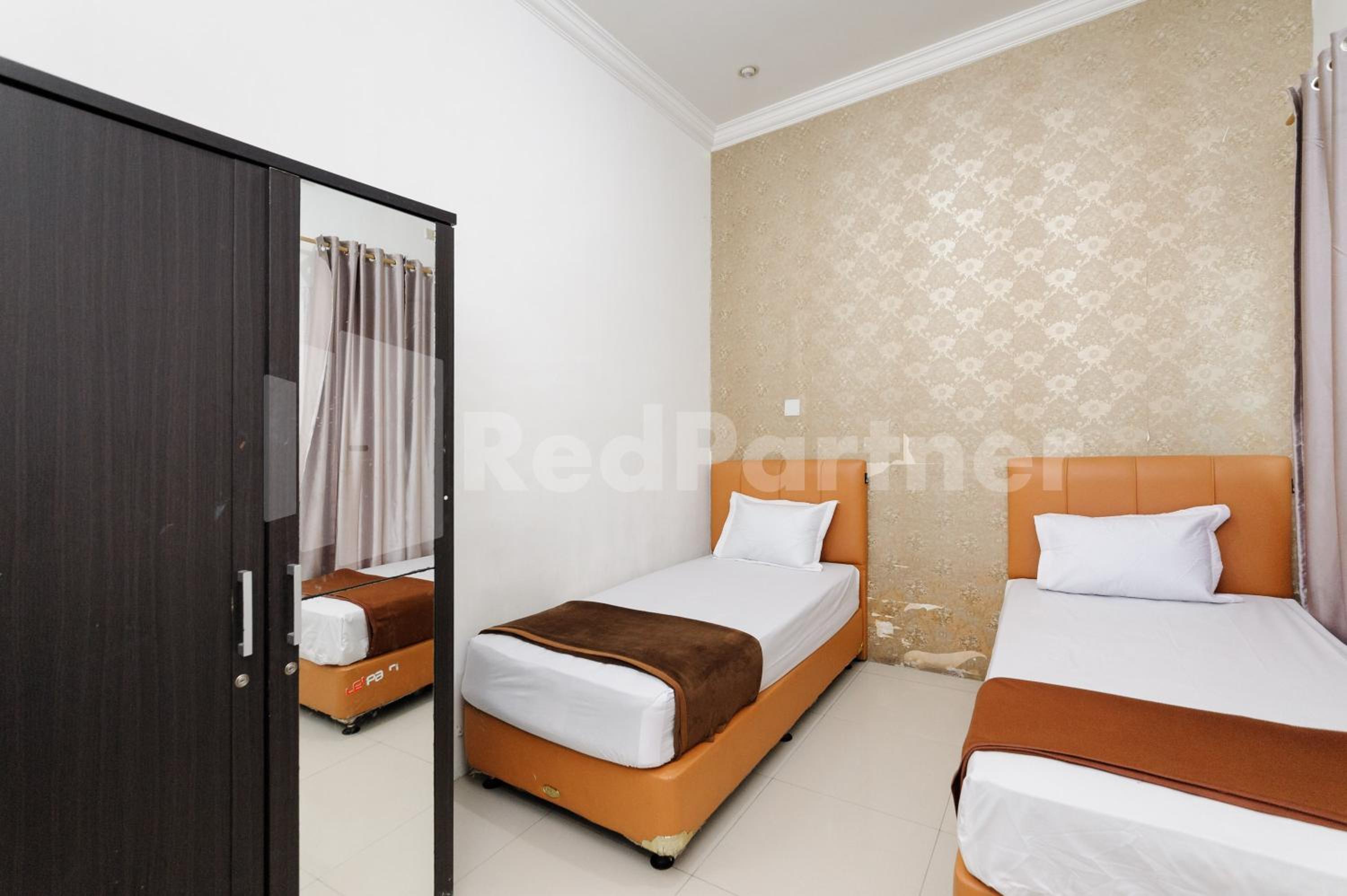 Deluxe Twin Room - Photo 3