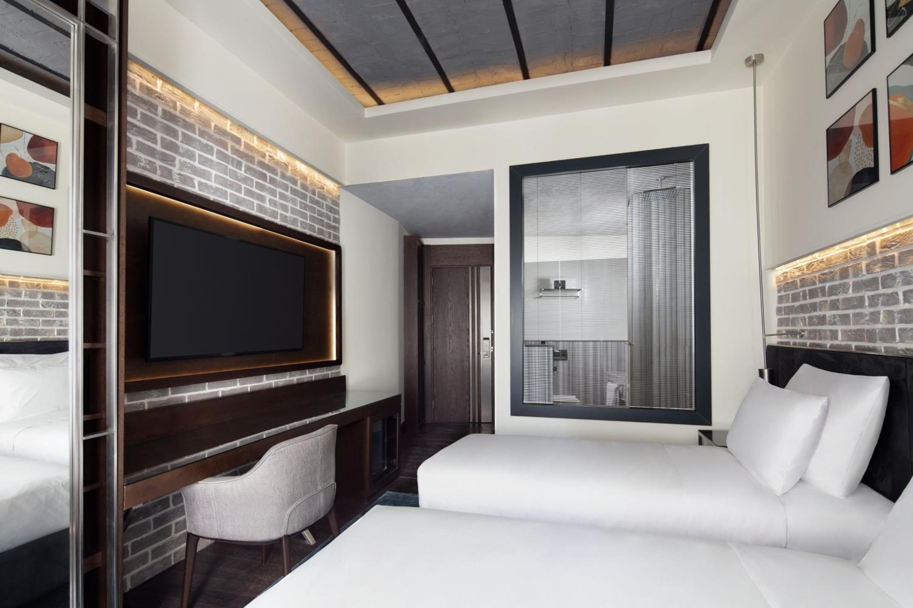 Karaköy Banque Standard Twin Room