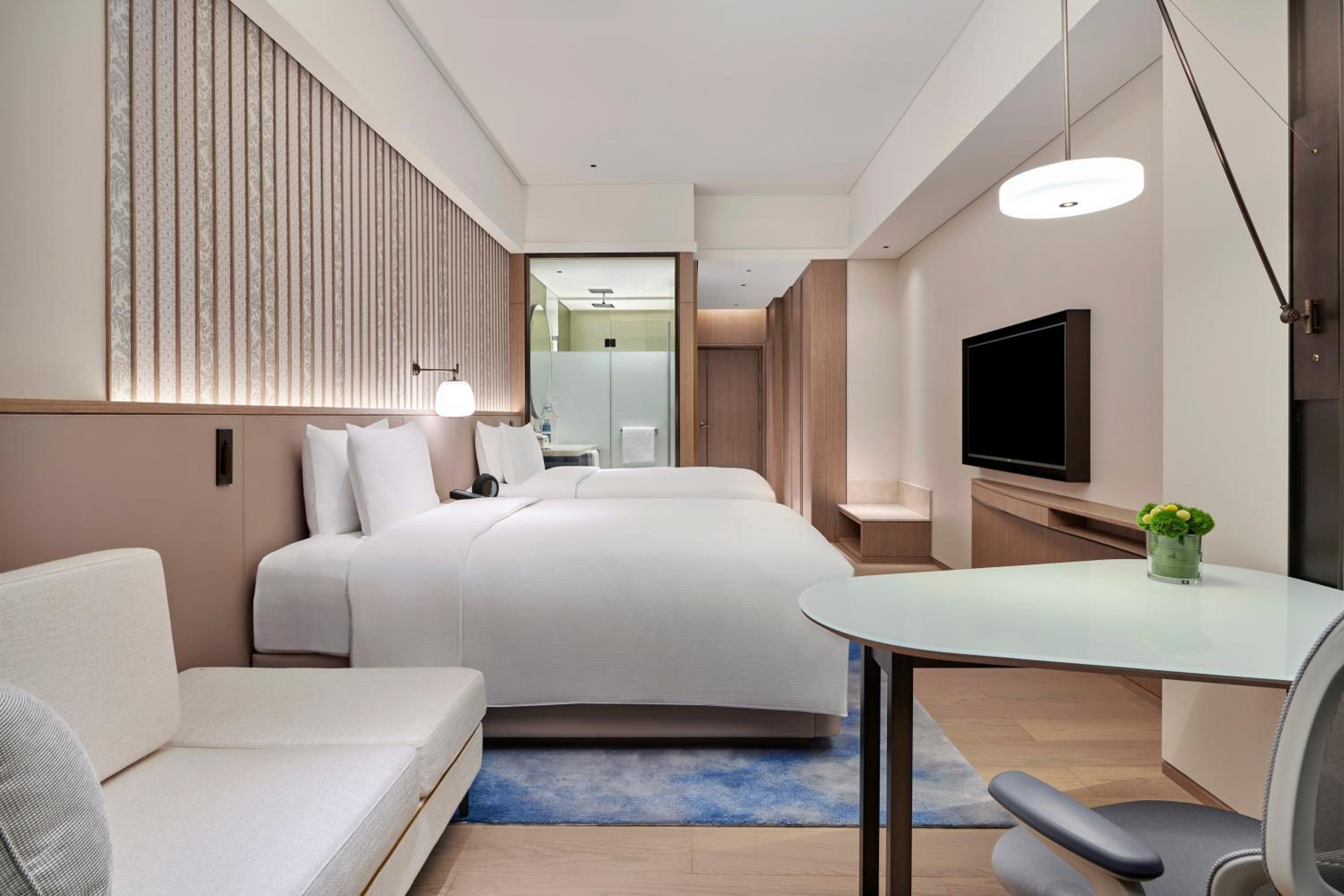 Twin Room - Photo 2