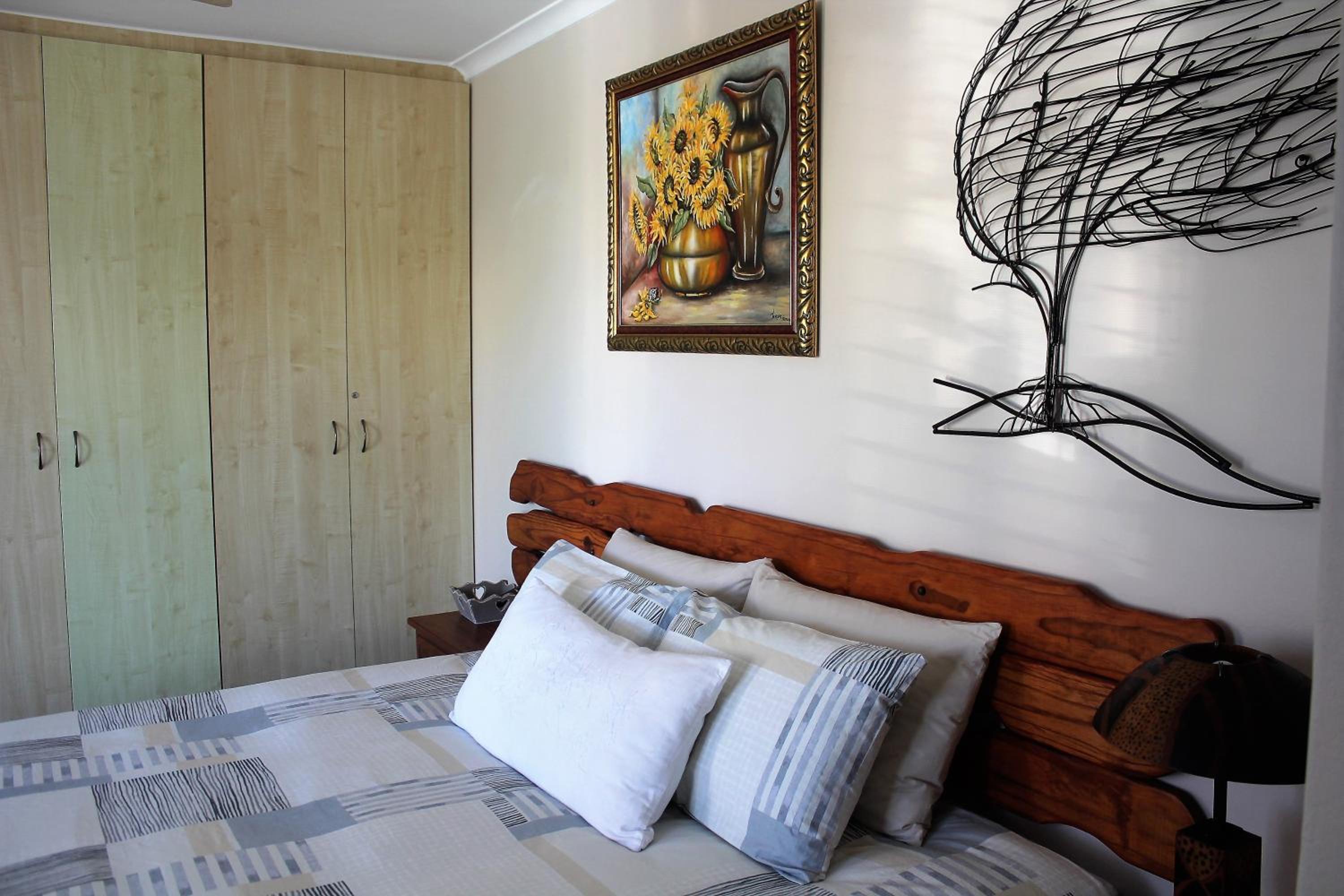 King Room with Garden View - Photo 2