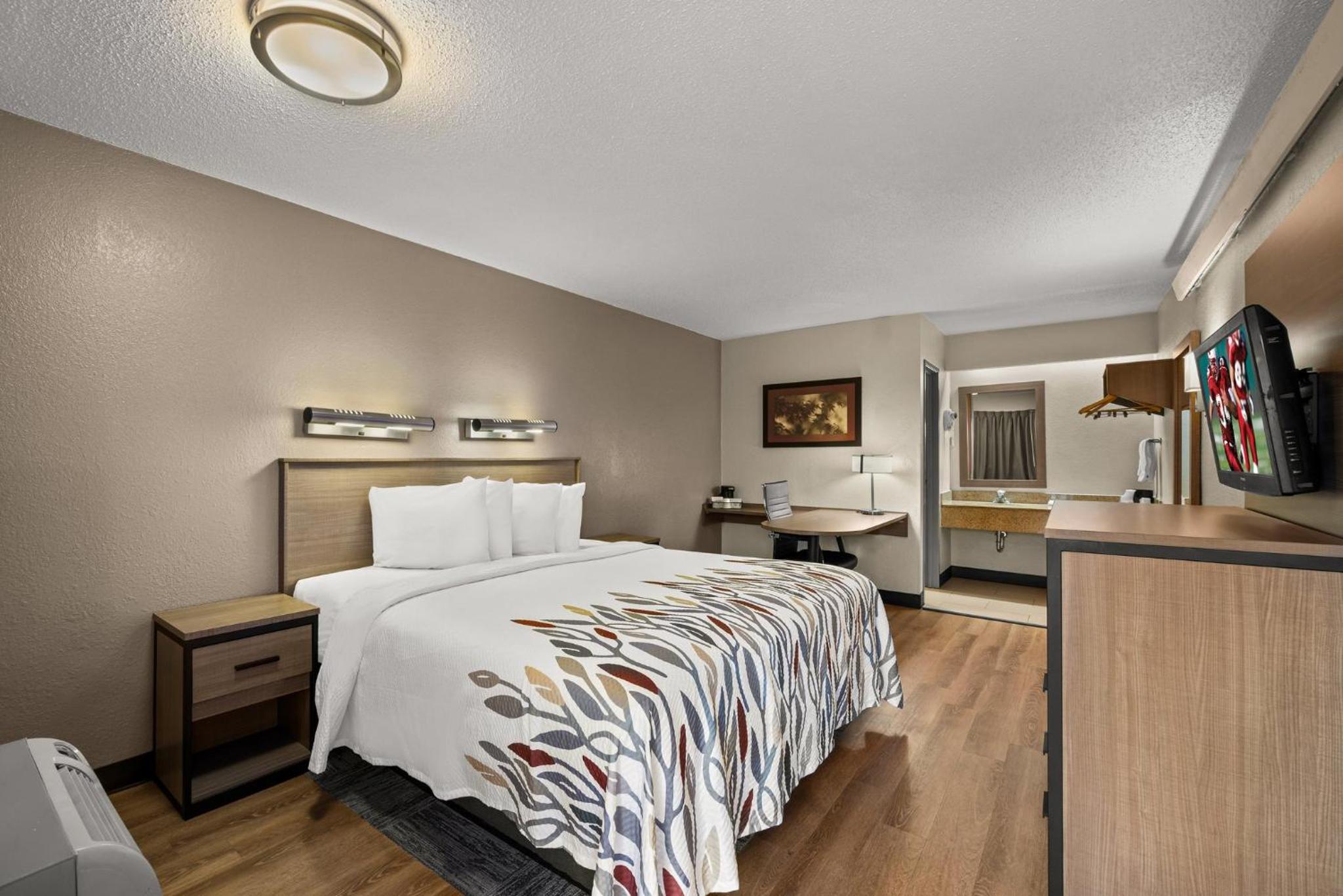 Superior King Room Non-Smoking - Photo 1