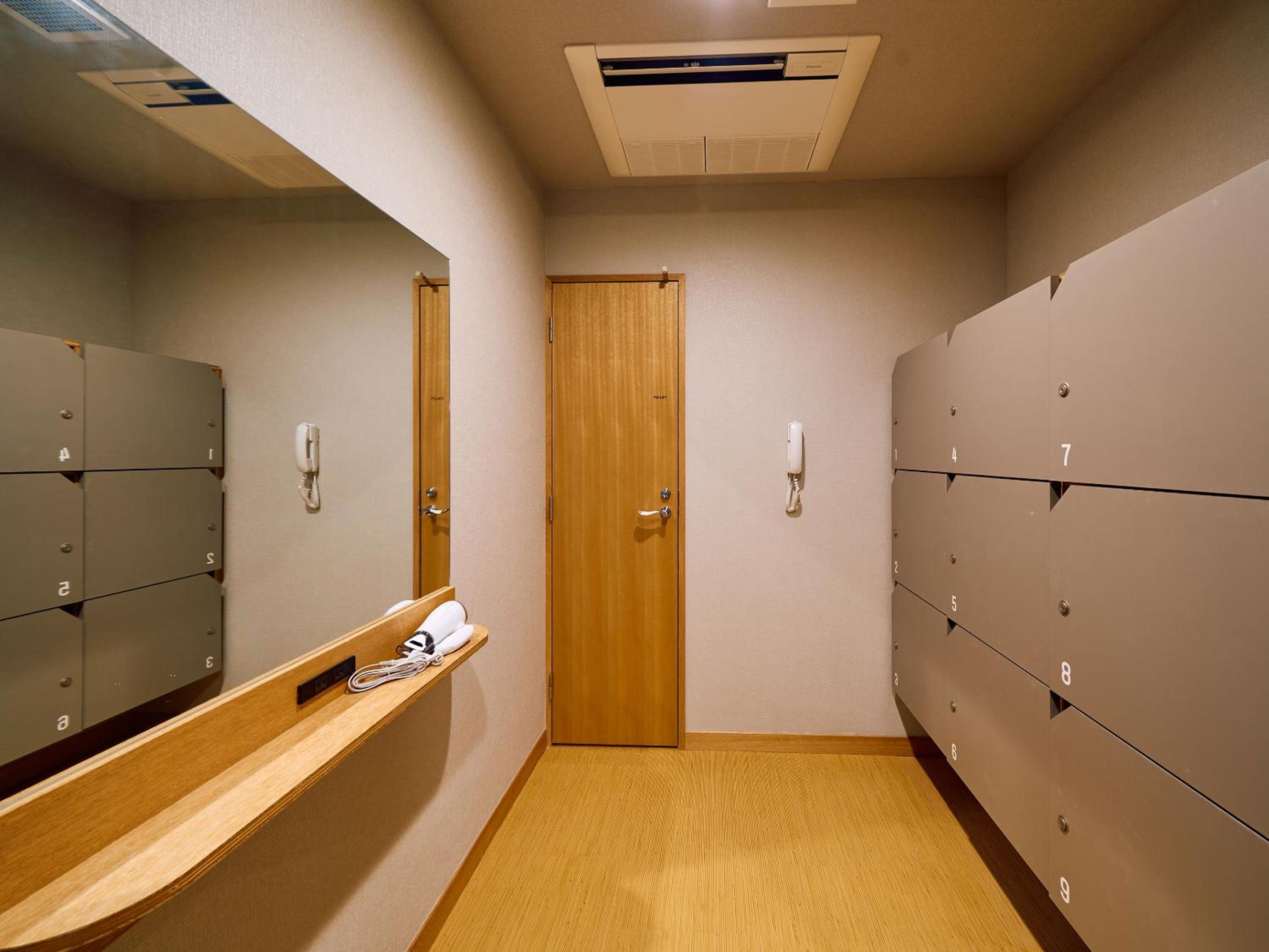 1 Cabin Bed in Mixed Dormitory photo 3