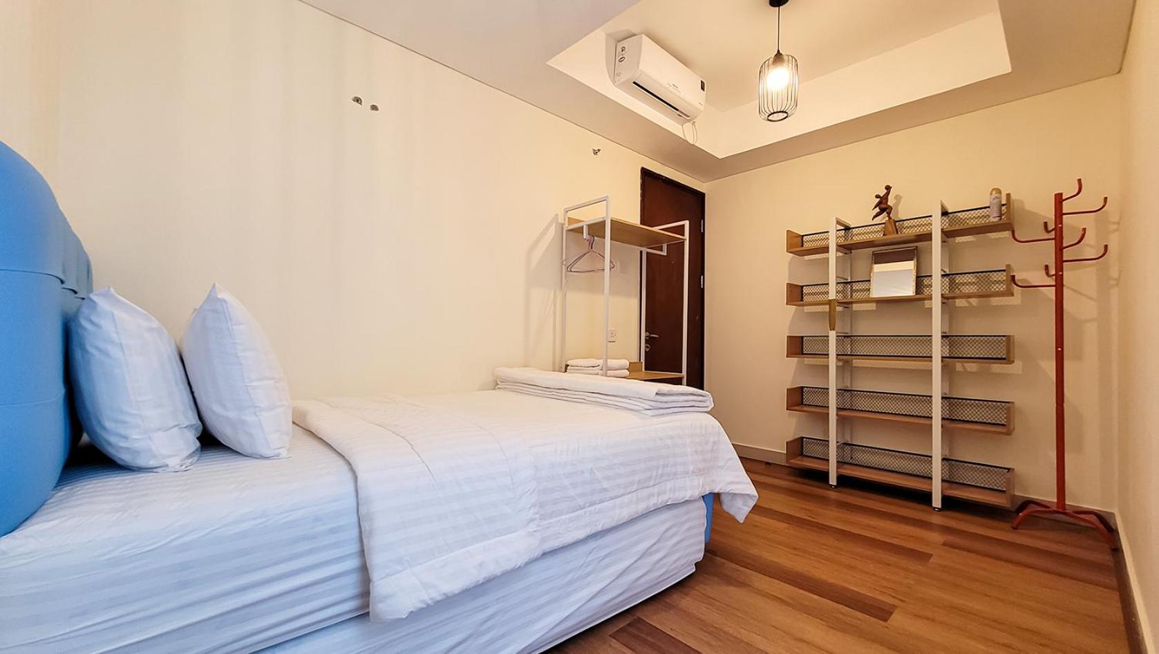 Apartment with Sea View - Photo 4