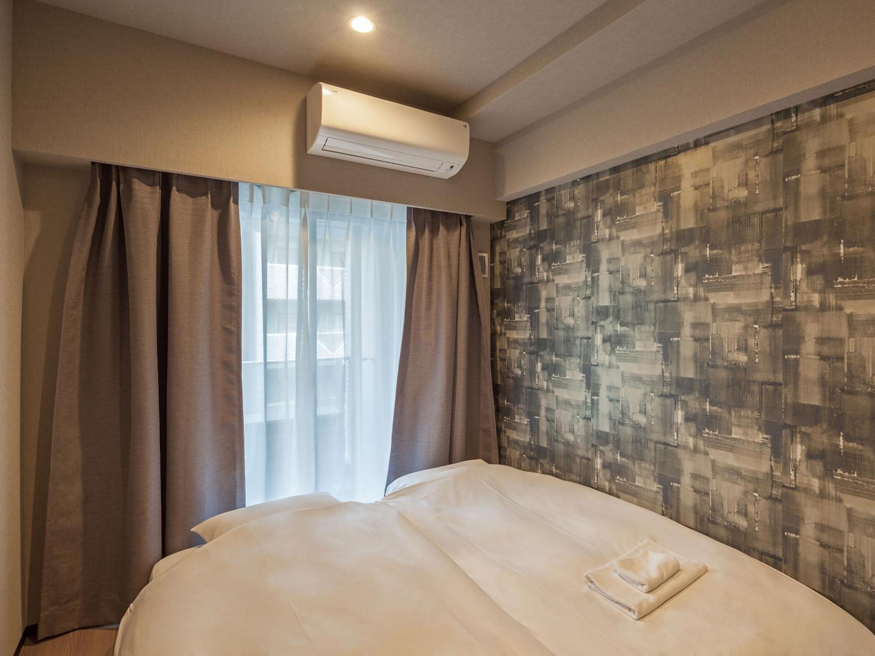 Twin Room with Private Bathroom photo 3