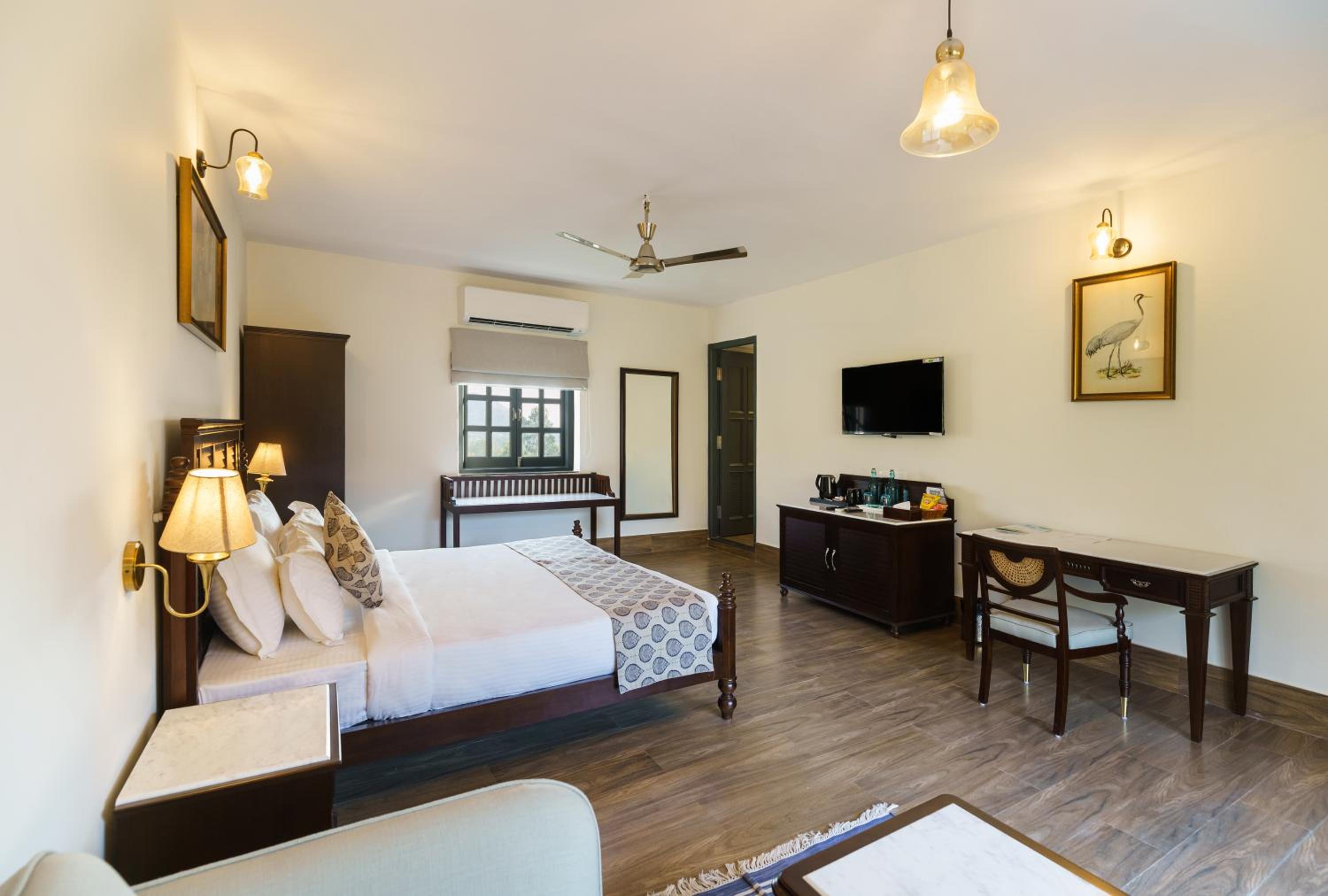 Hill View - Jaccuzi Suite With Private Terrace photo 3