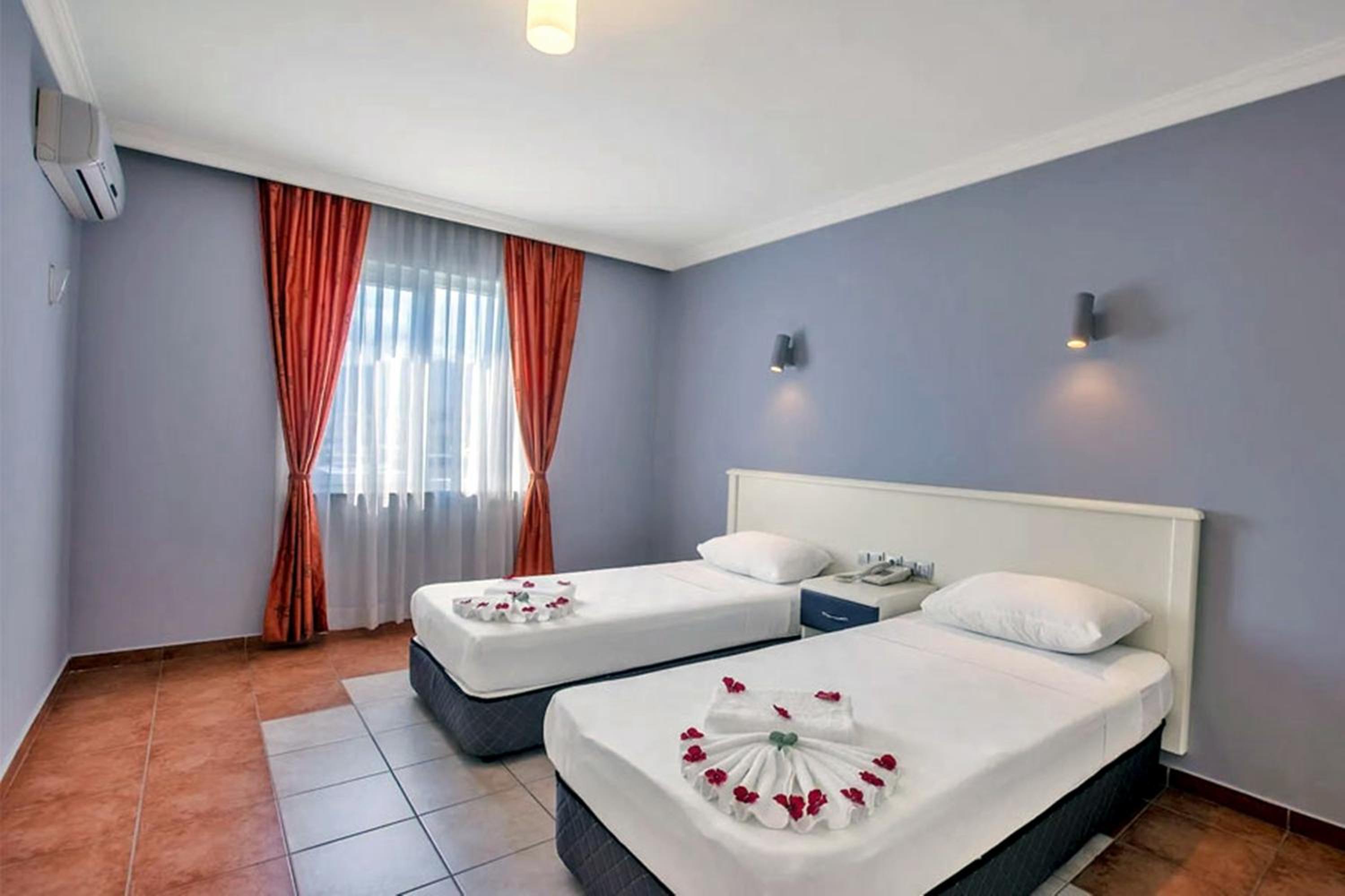 Standard Double Room - Photo 3