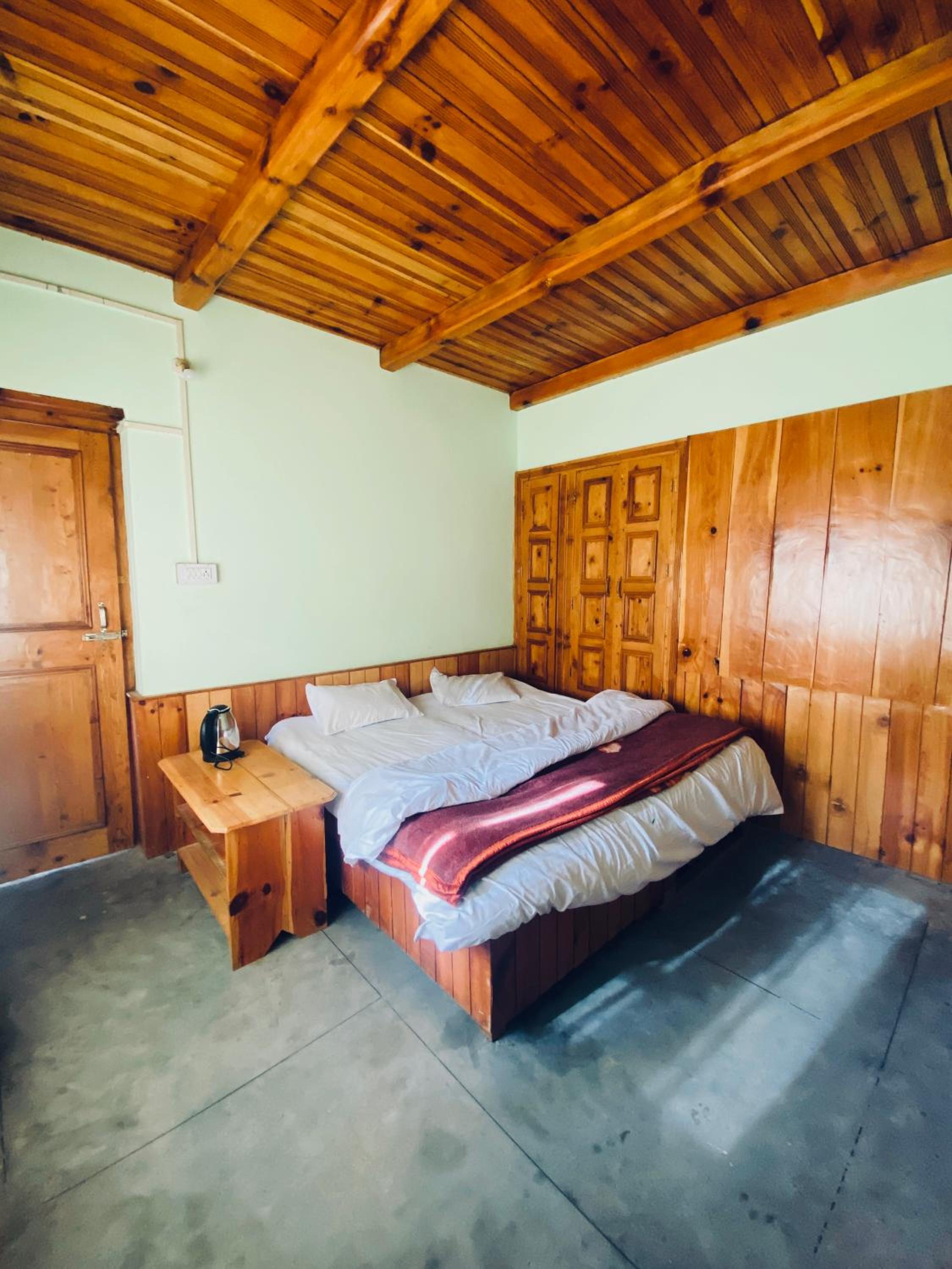 Double Room With Shared Toilet