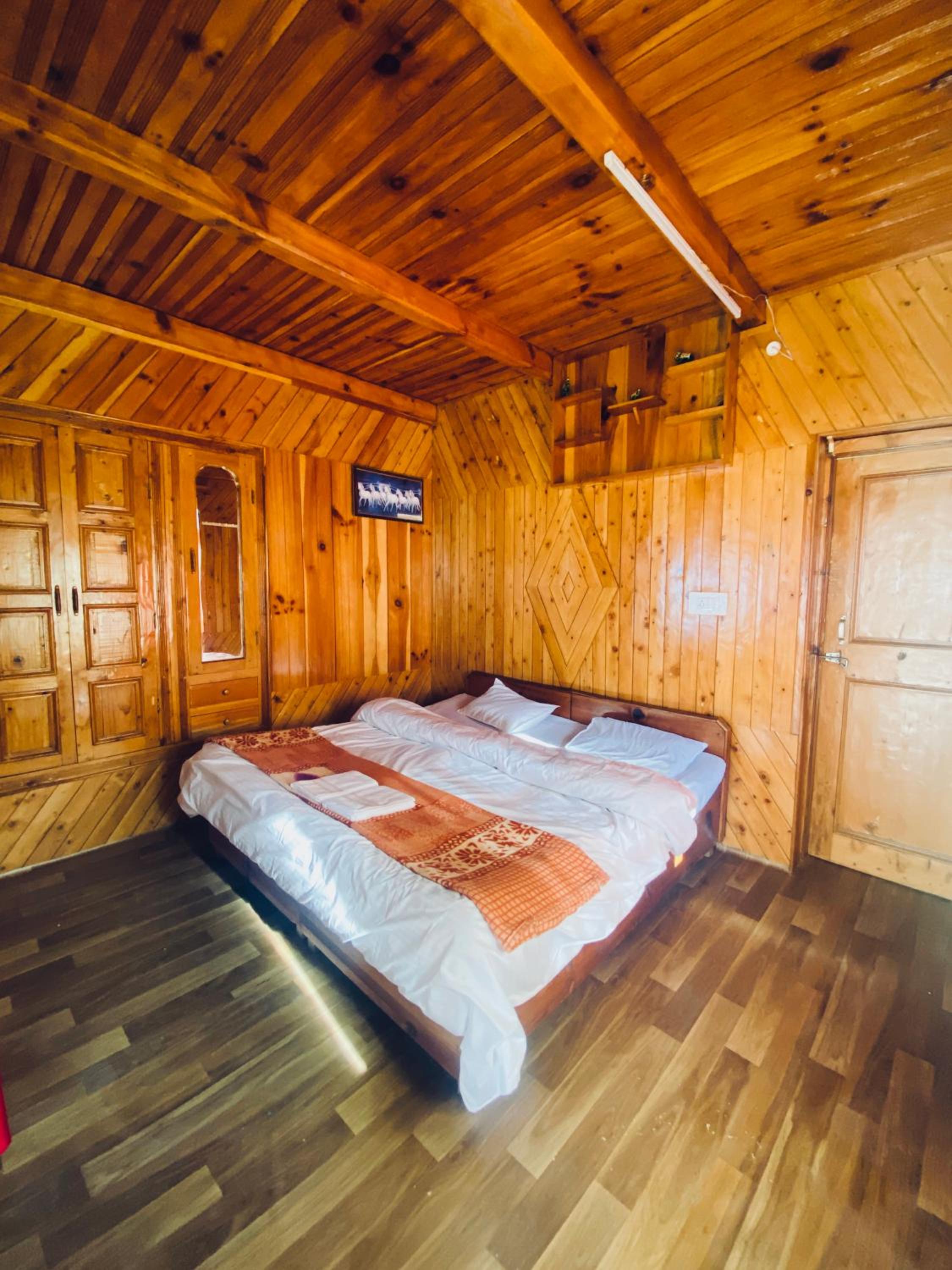 Double Room With Balcony photo 2