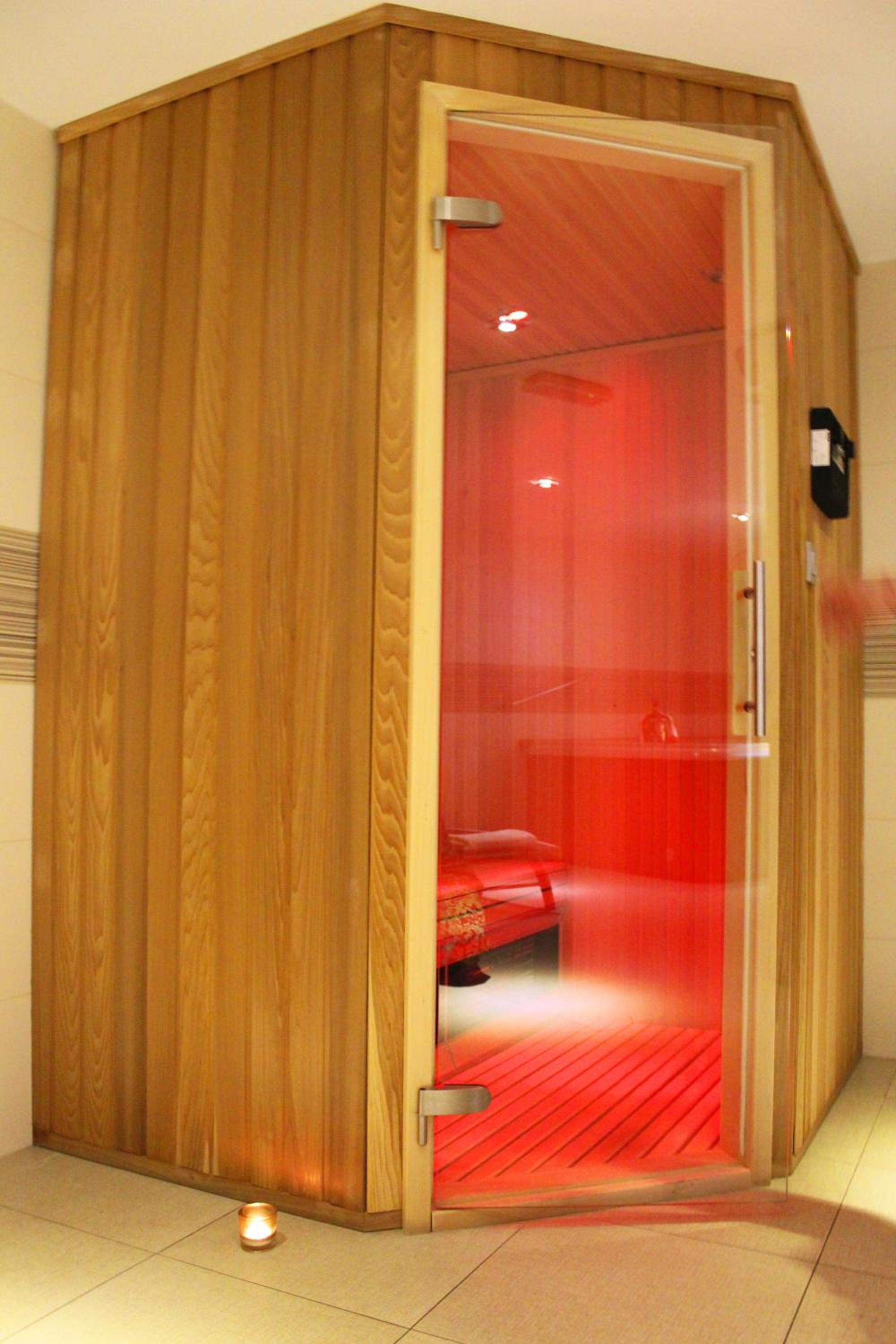 Special Offer - Double Room with Balcony - Romantic Package photo 2