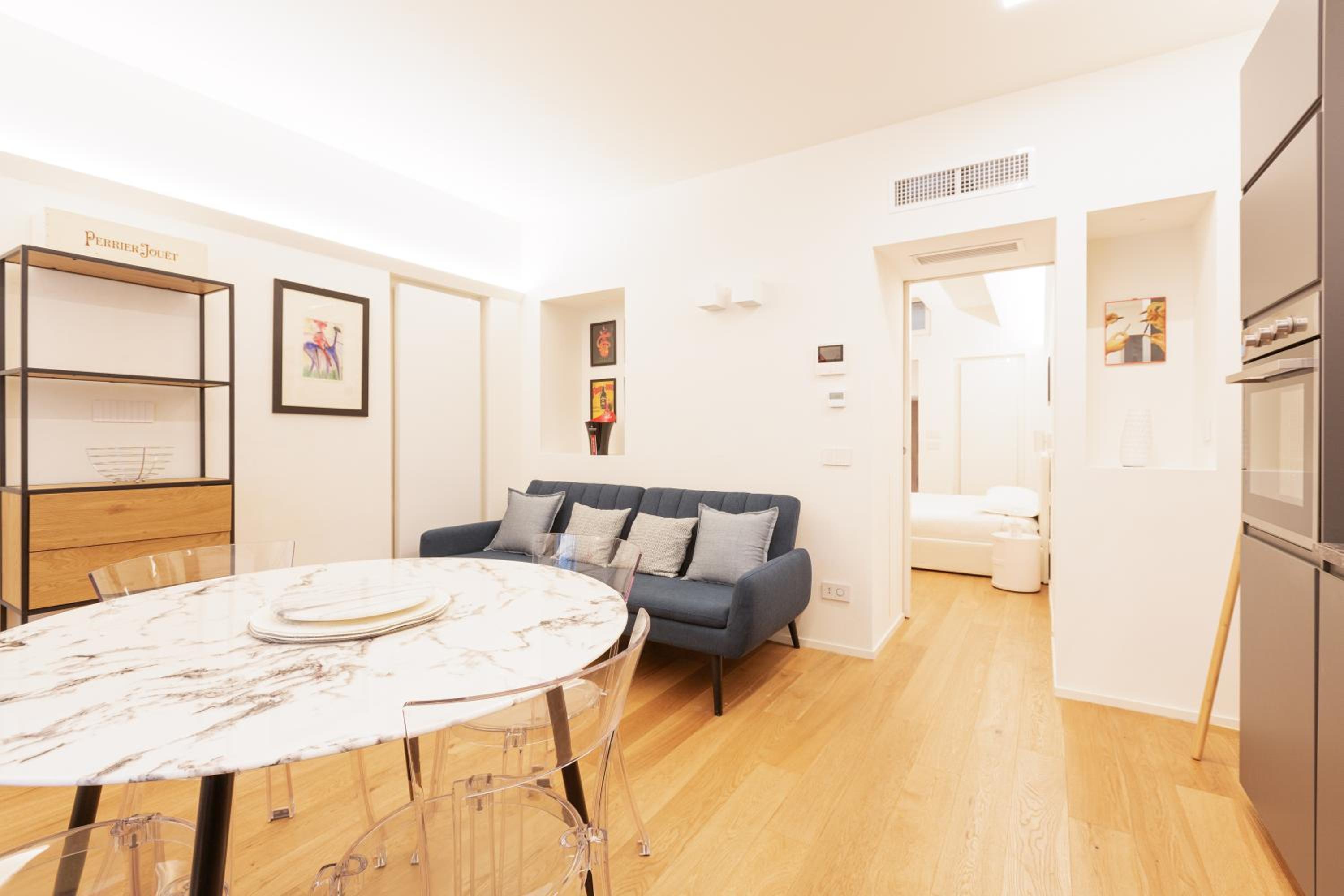 One-Bedroom Apartment