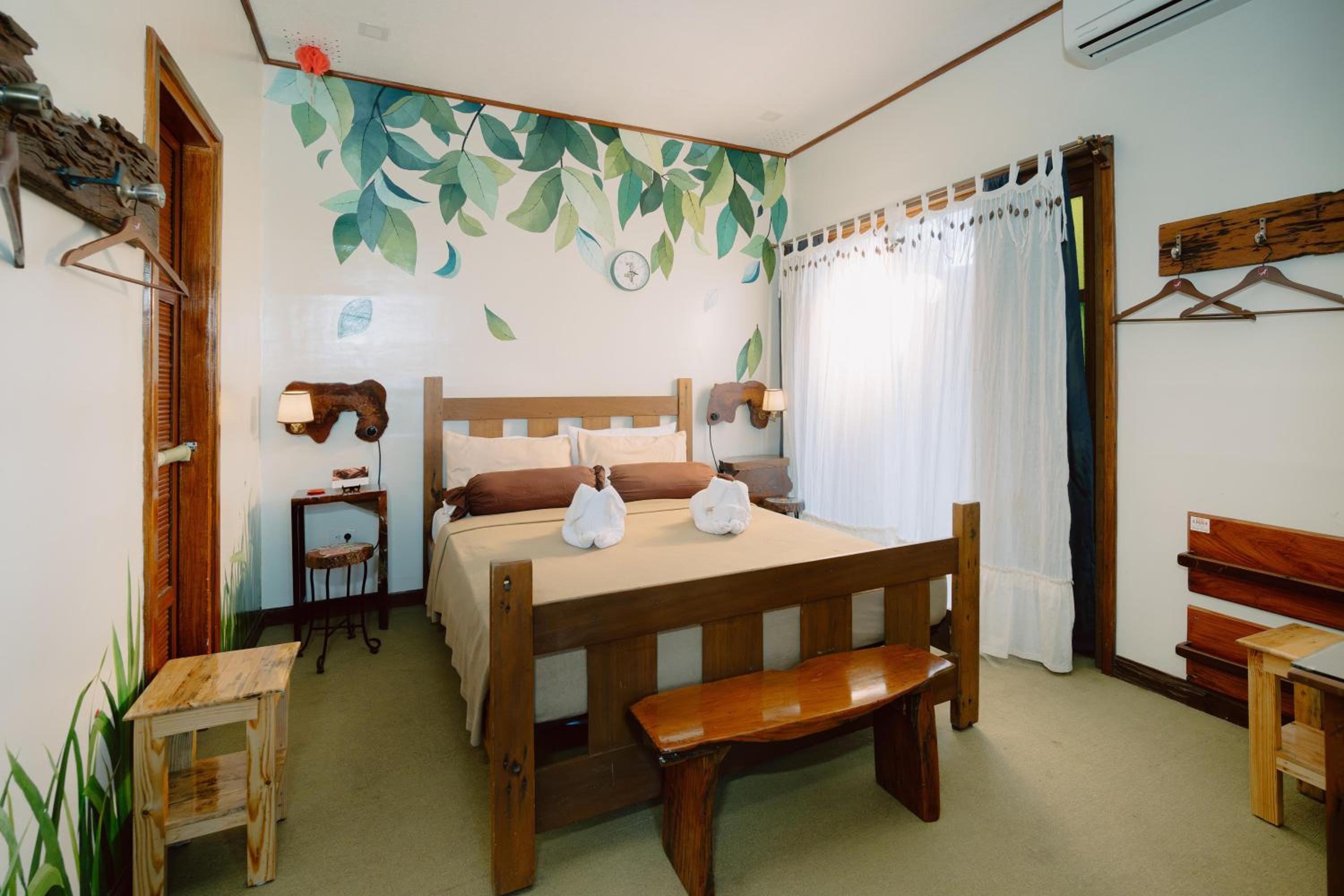 Queen Room