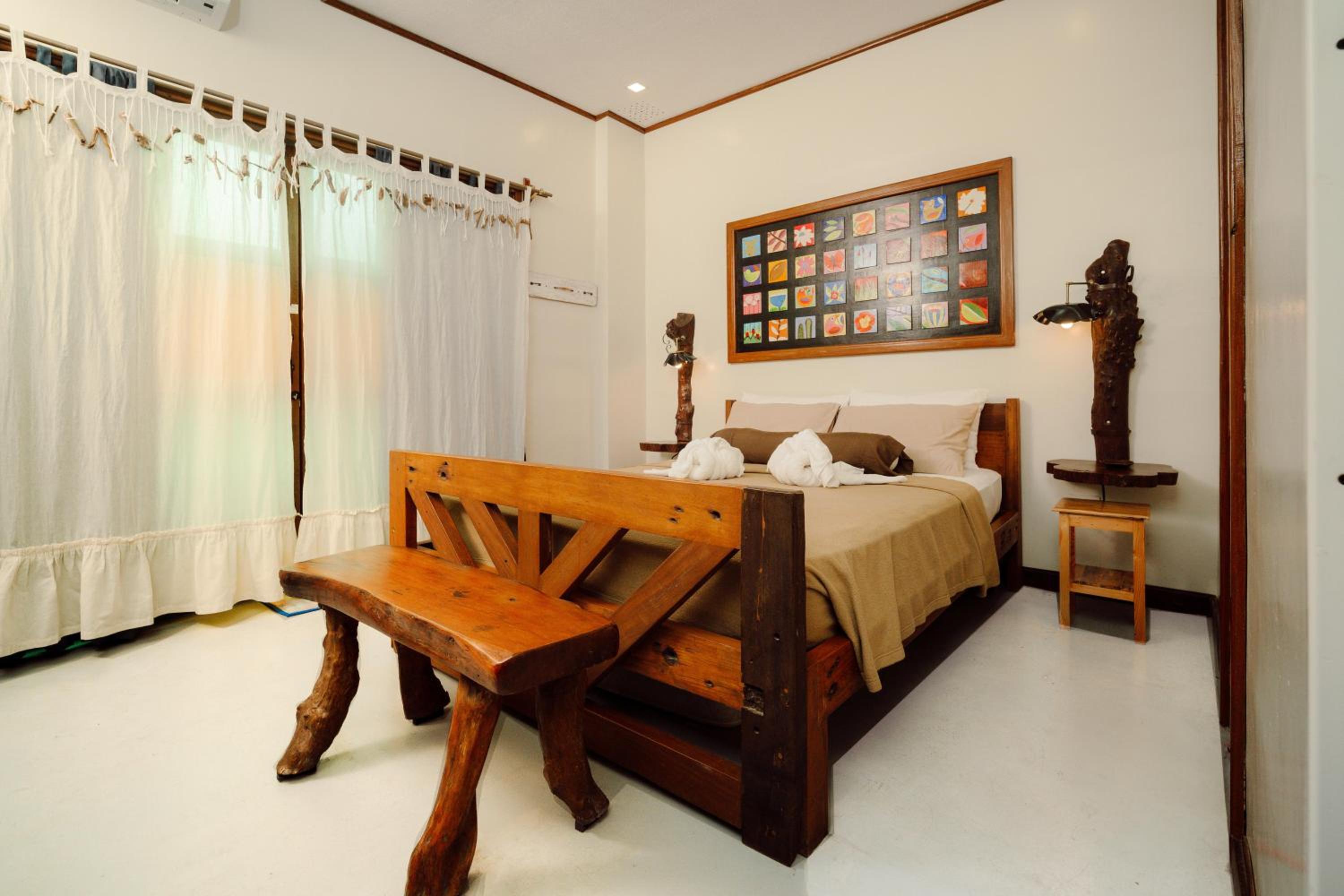 Queen Room with Balcony