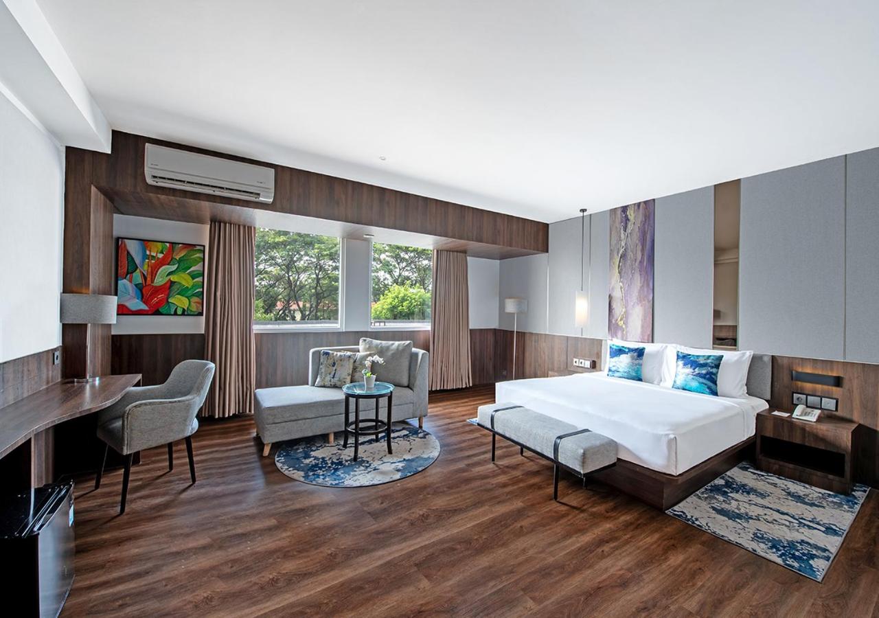Deluxe Suite - Photo 3