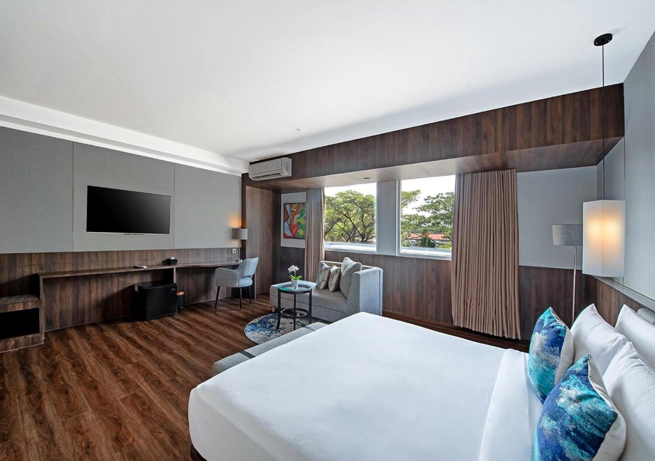 Deluxe Suite - Photo 2