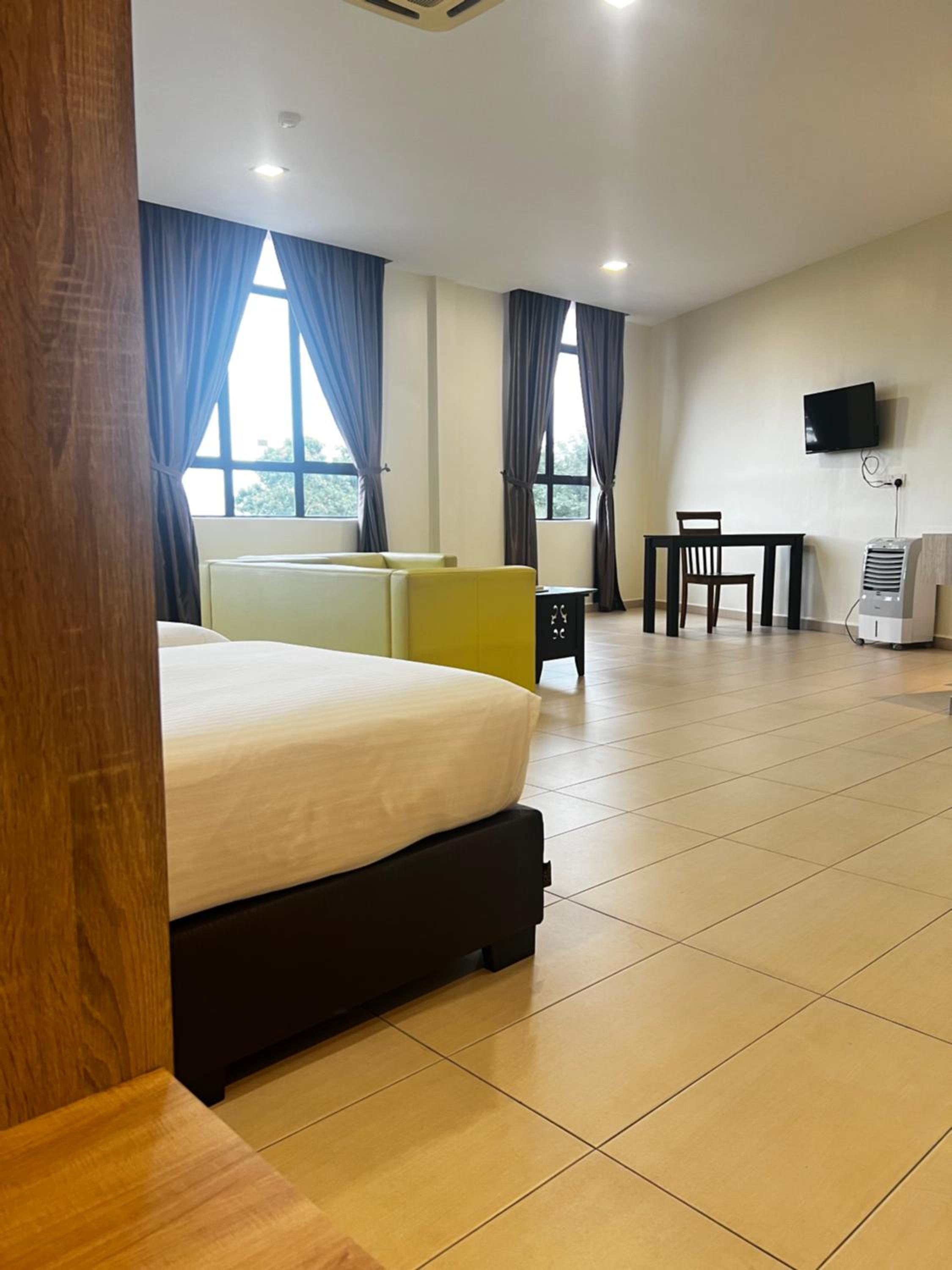 Quadruple Room - Photo 13