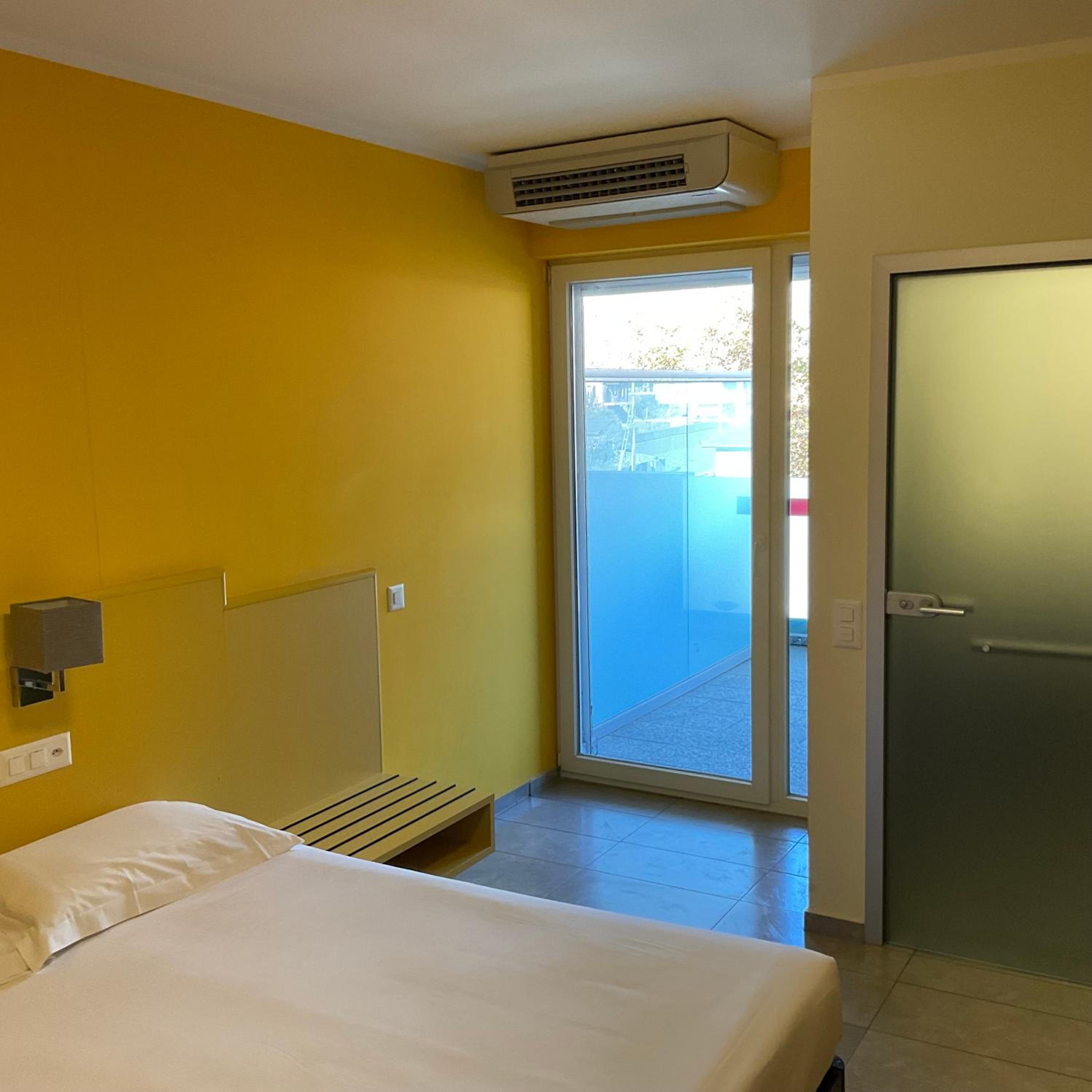 Triple Room - Disability Access - Photo 4