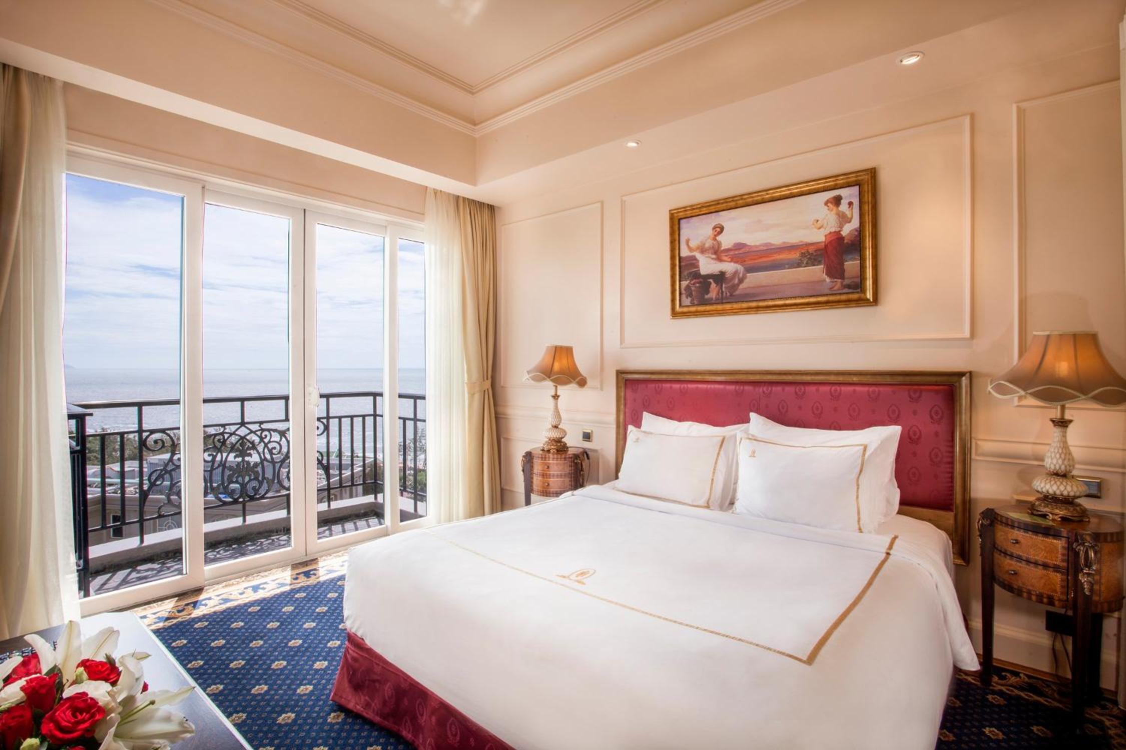 Grand Residence King Oceanview