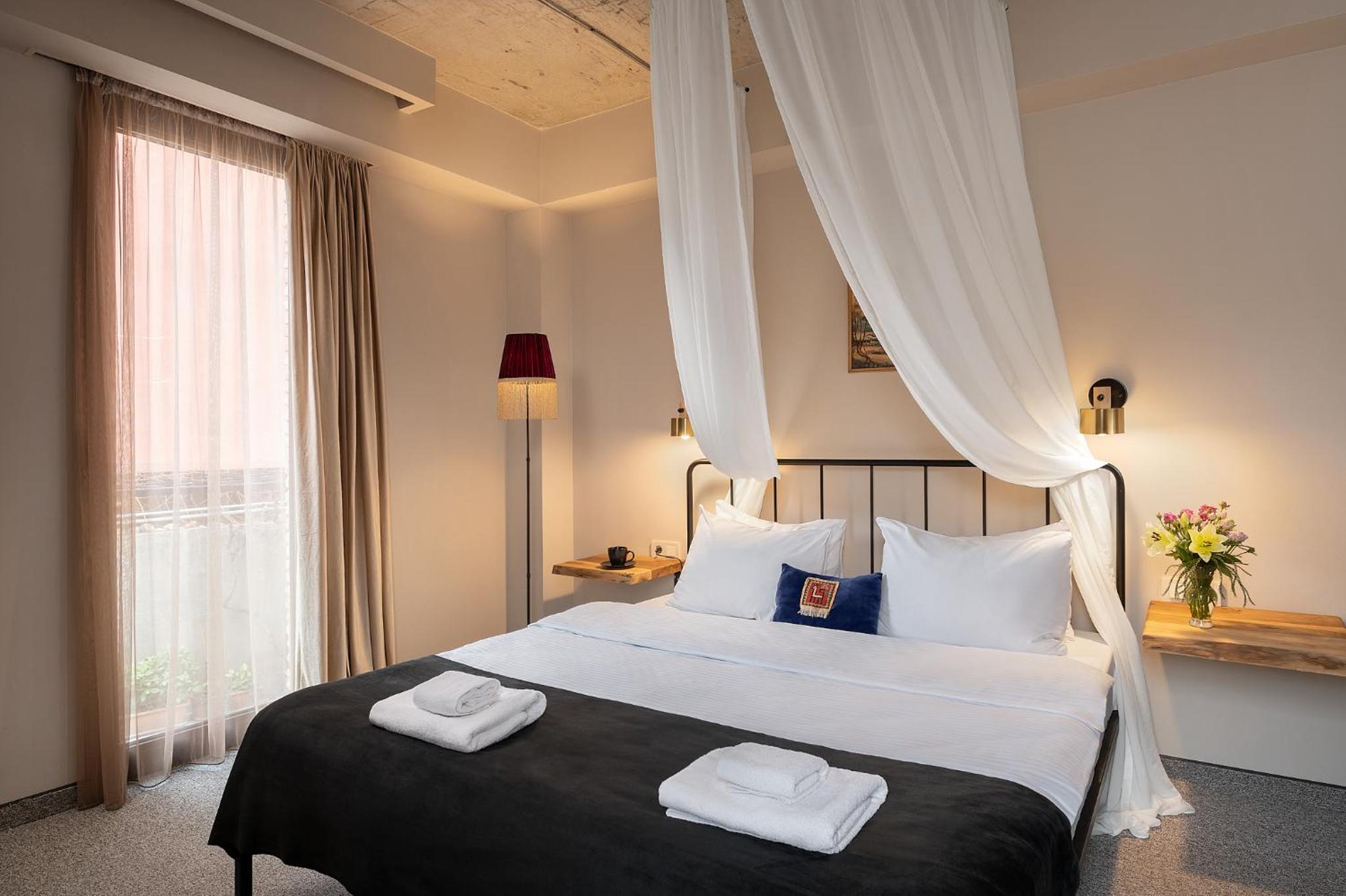 Double Room with Garden View - Photo 1