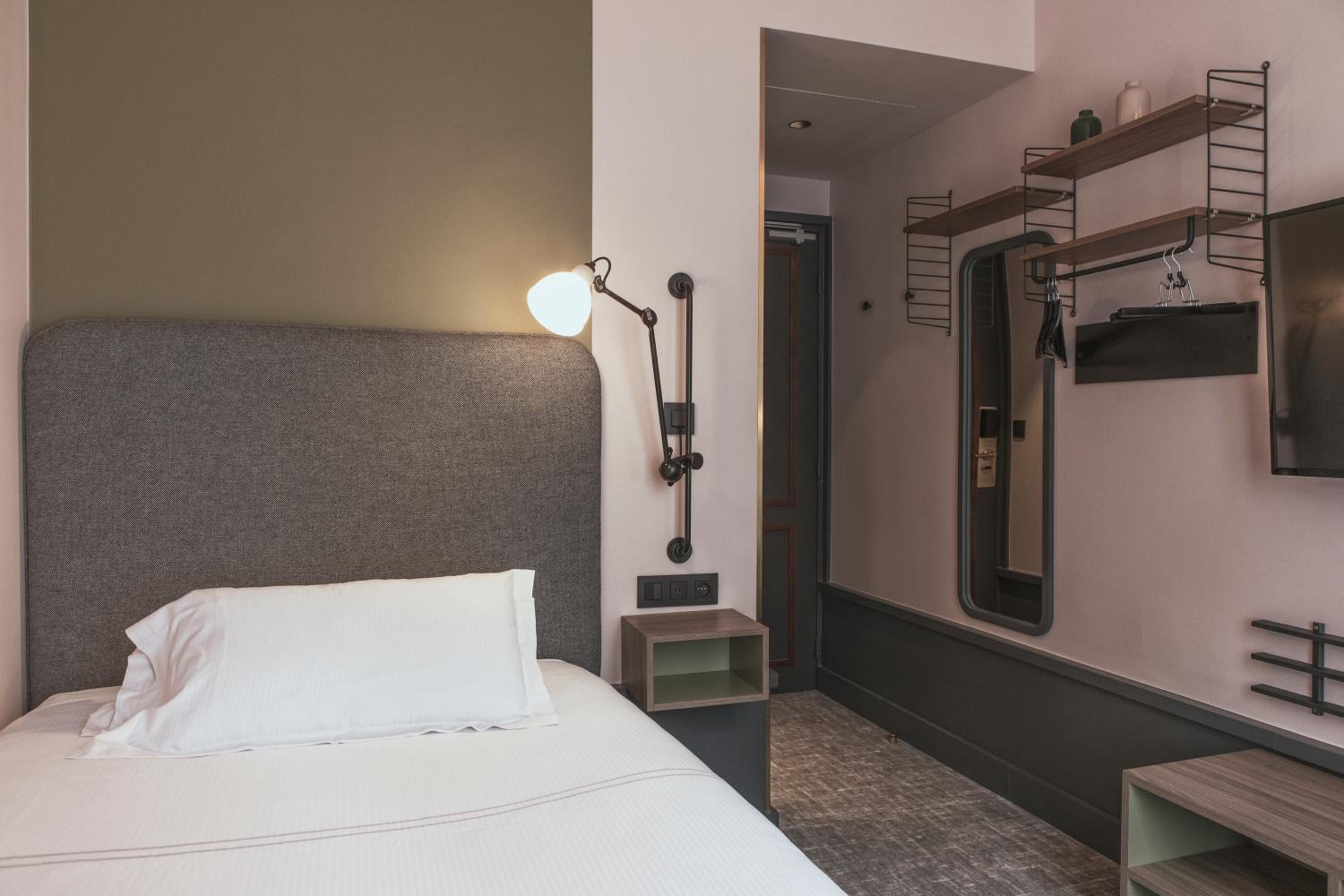 Standard Single Room photo 3