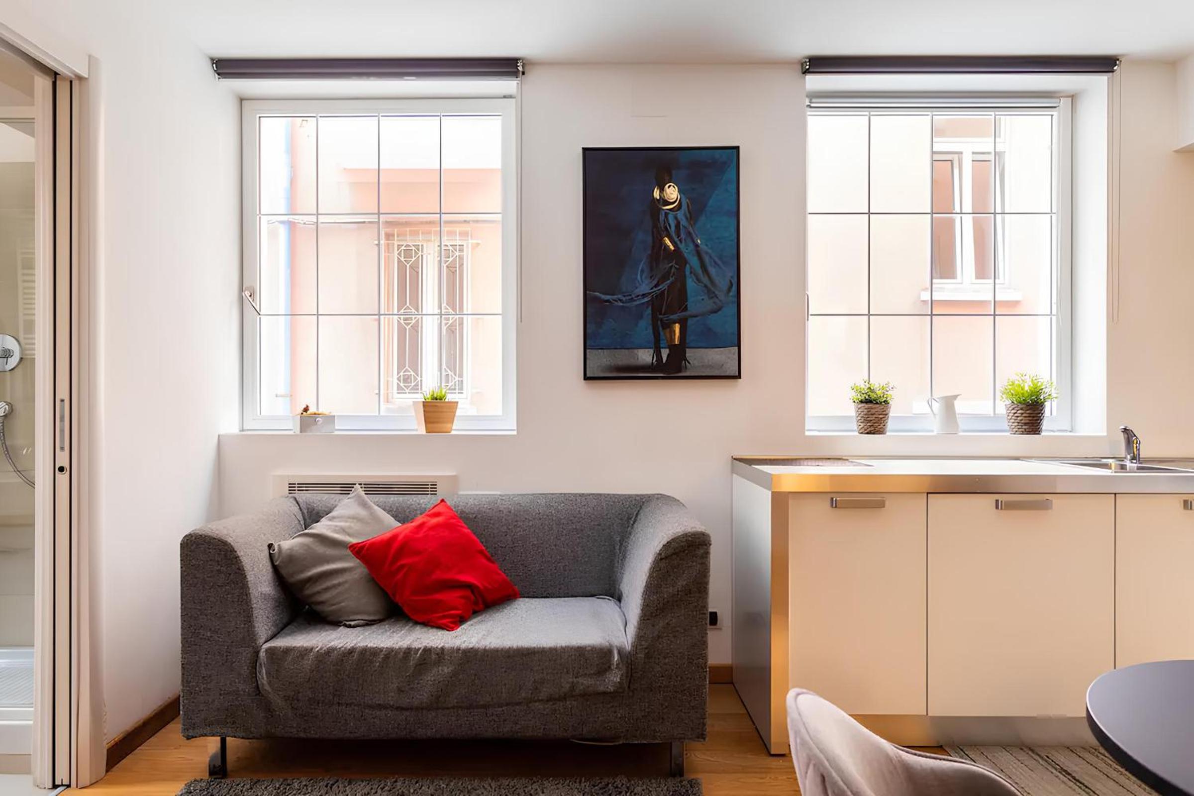 One-Bedroom Apartment