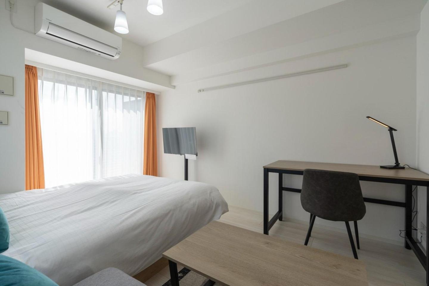 One-Bedroom Apartment photo 3