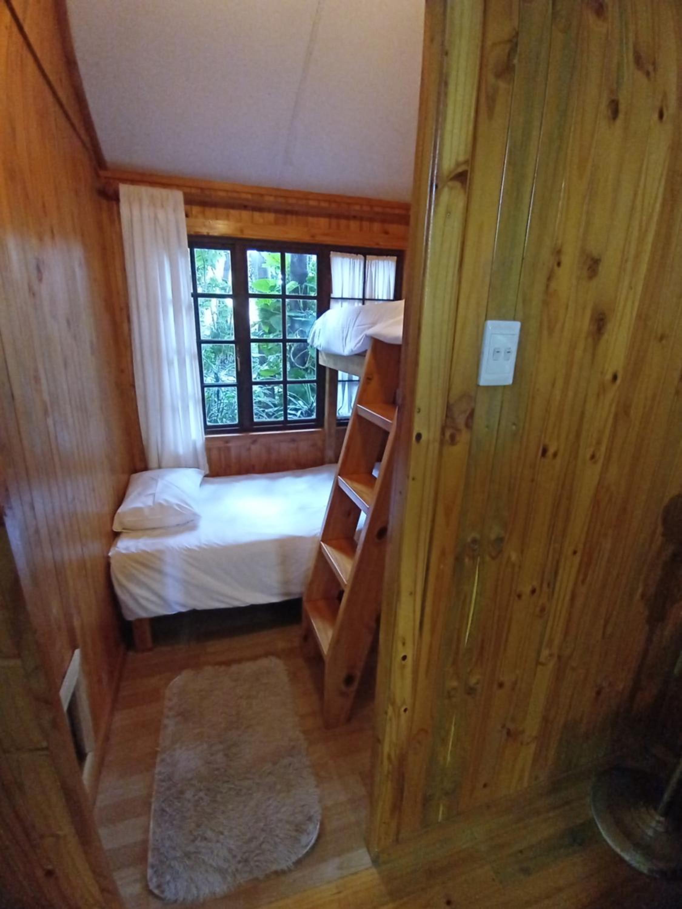 Family Room with Private Bathroom - Photo 6