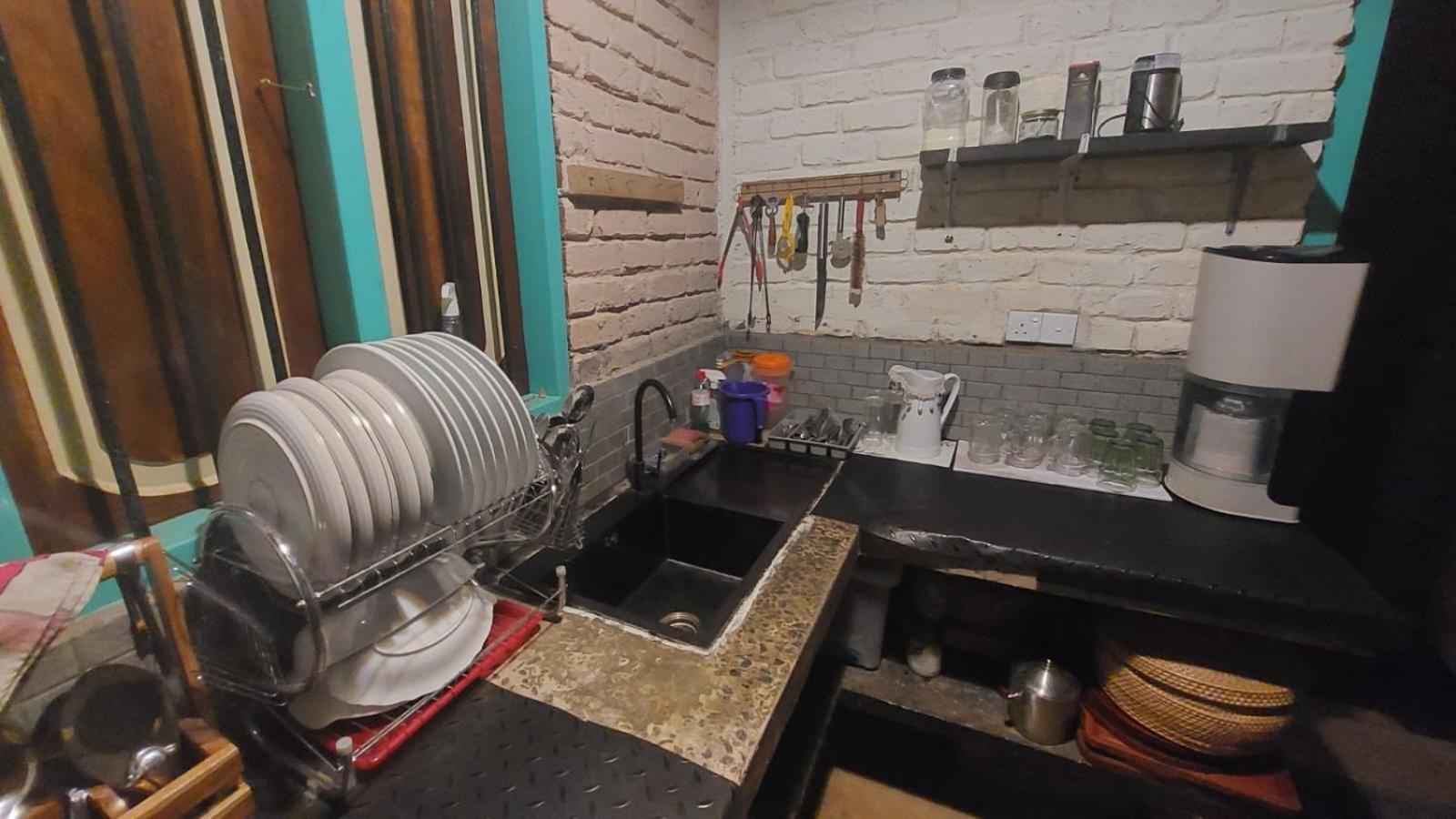 Triple Room with Private Bathroom - Photo 54