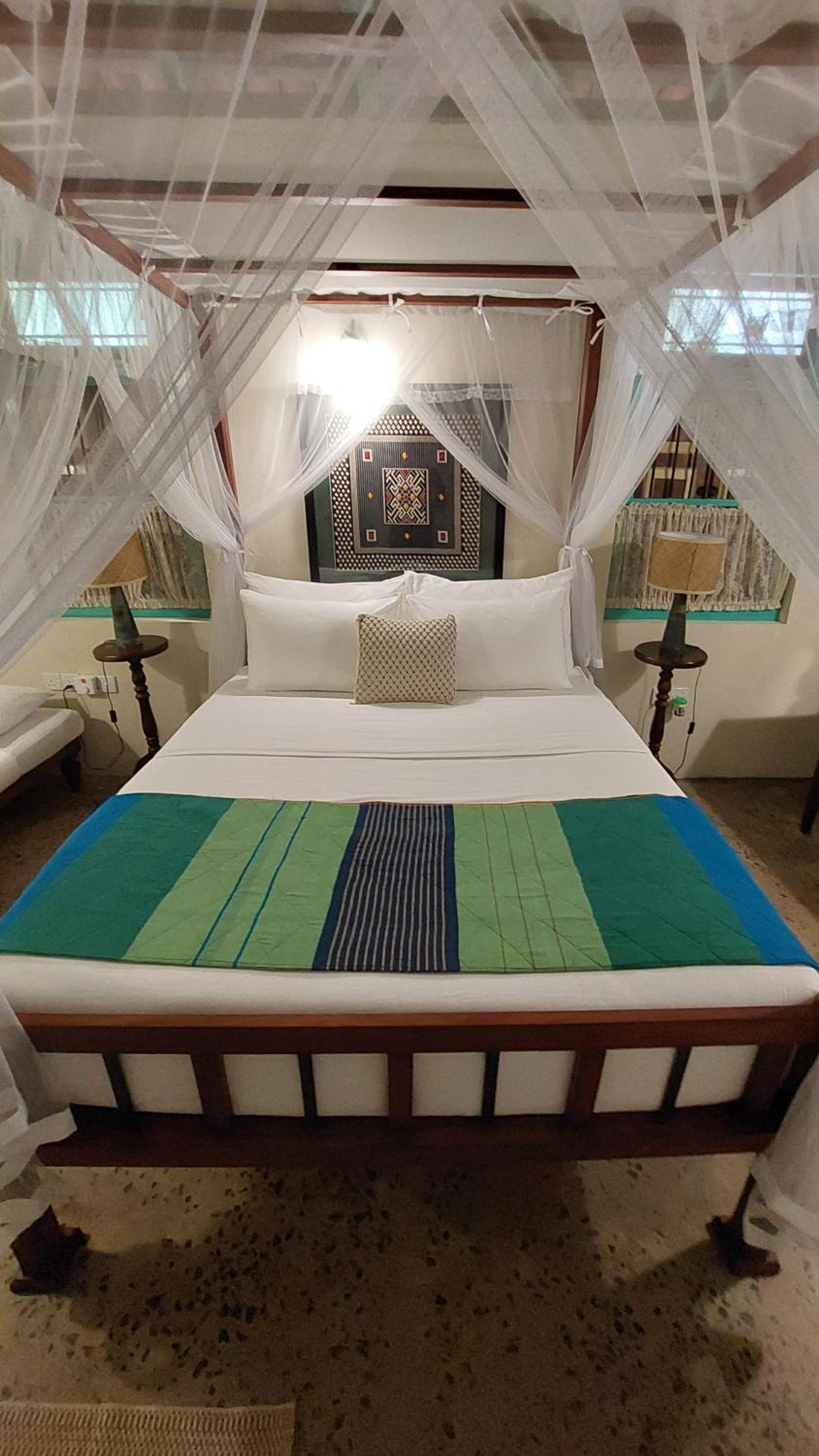 Triple Room with Private Bathroom - Photo 68