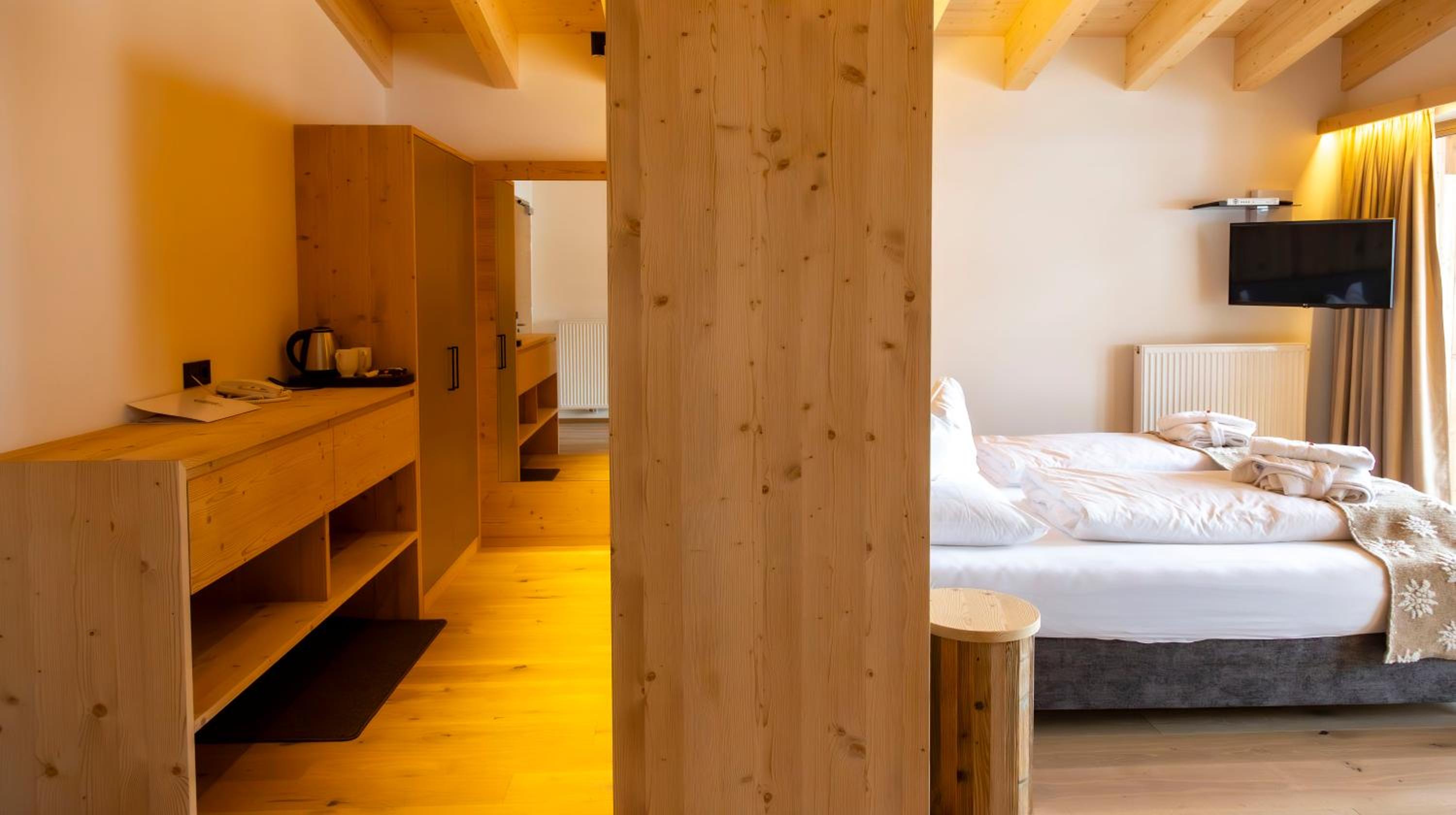 Superior Double Room - Photo 3