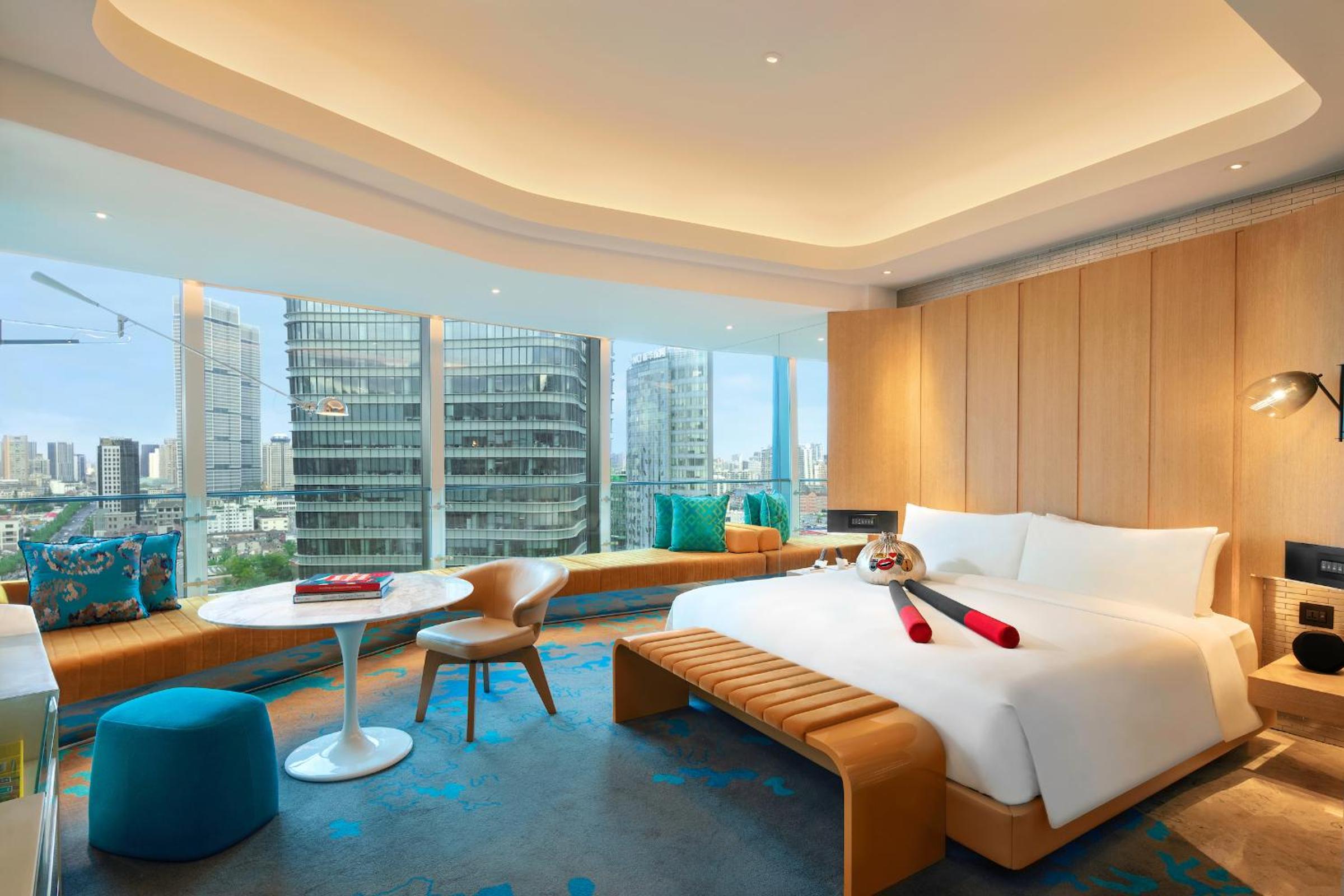 Marvelous Oversize King Room