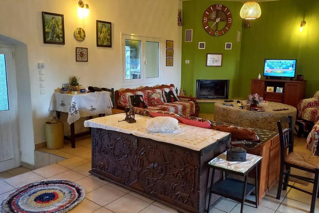 Four-Bedroom House photo 1