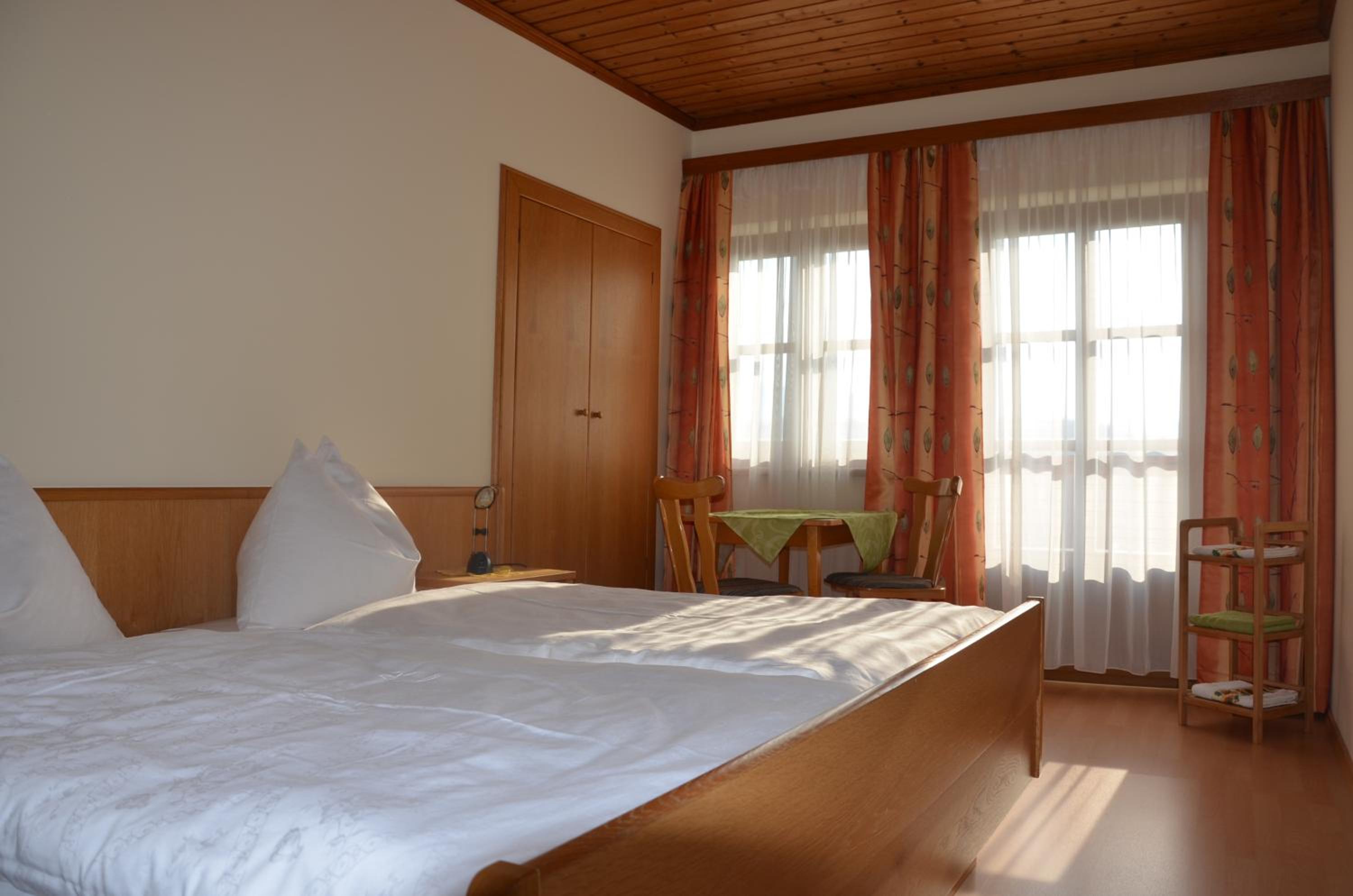 Apartment with Mountain View photo 1