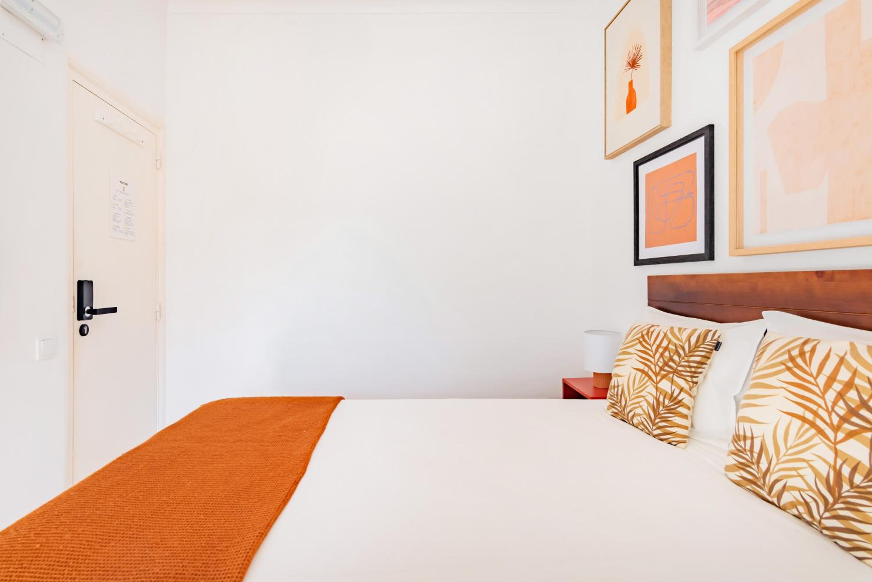Superior Suite - Photo 7