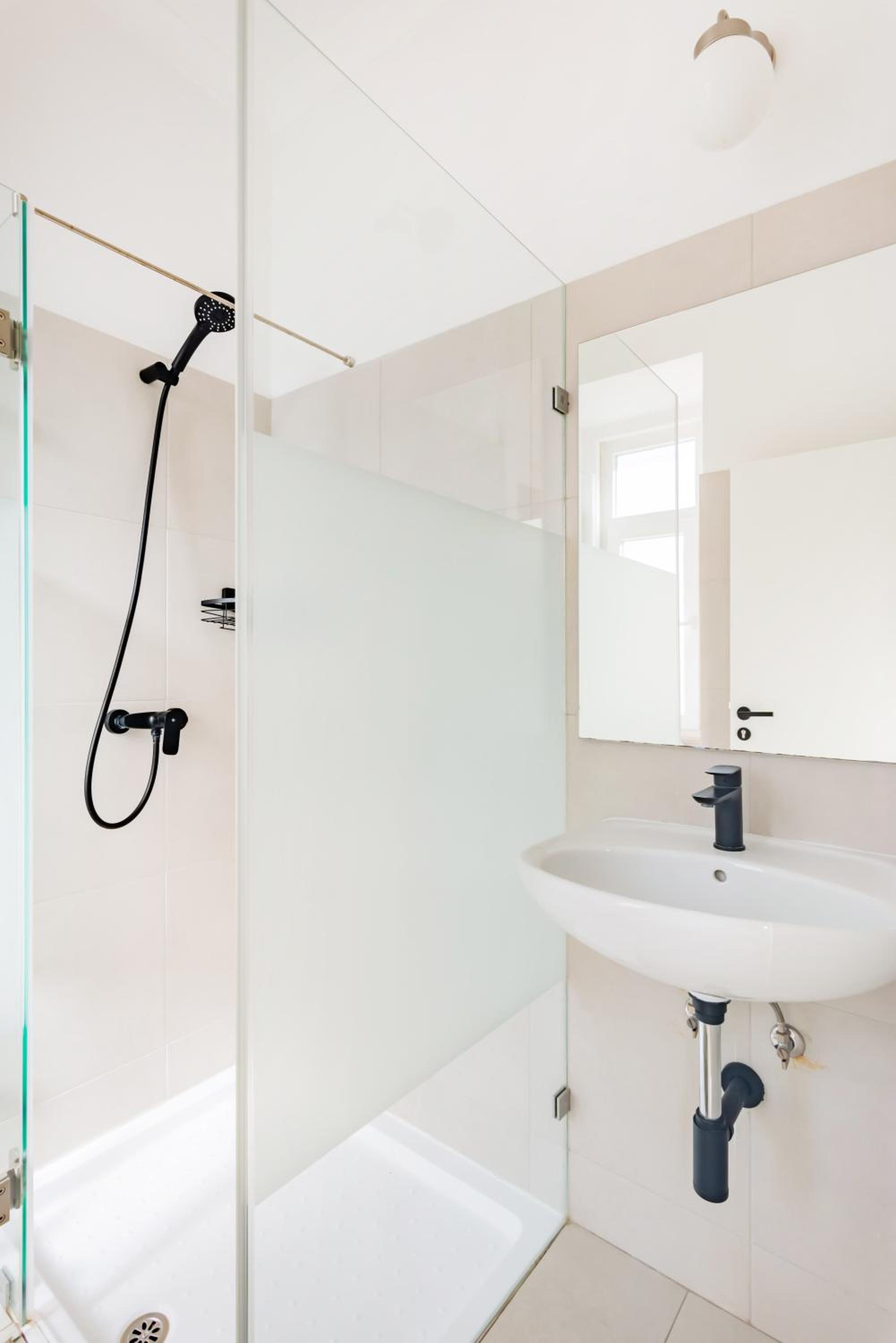 Superior Suite - Photo 6