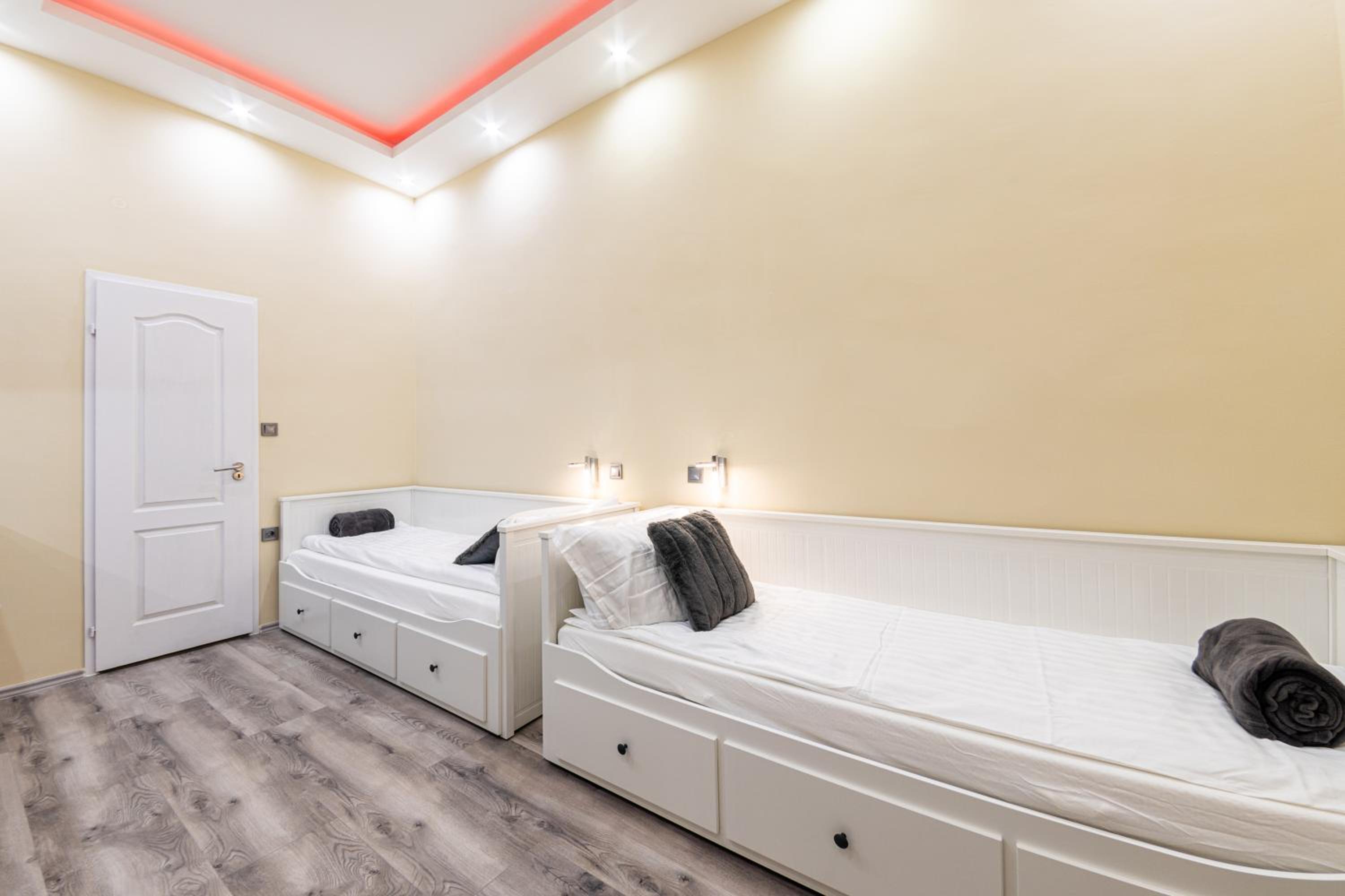Double Studio With Two Separate Beds