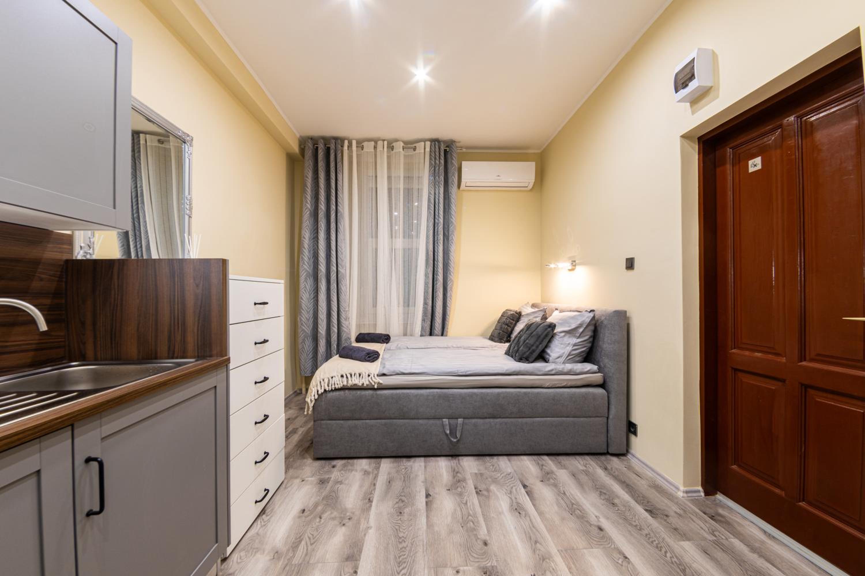 Double Studio With King-Size Bed