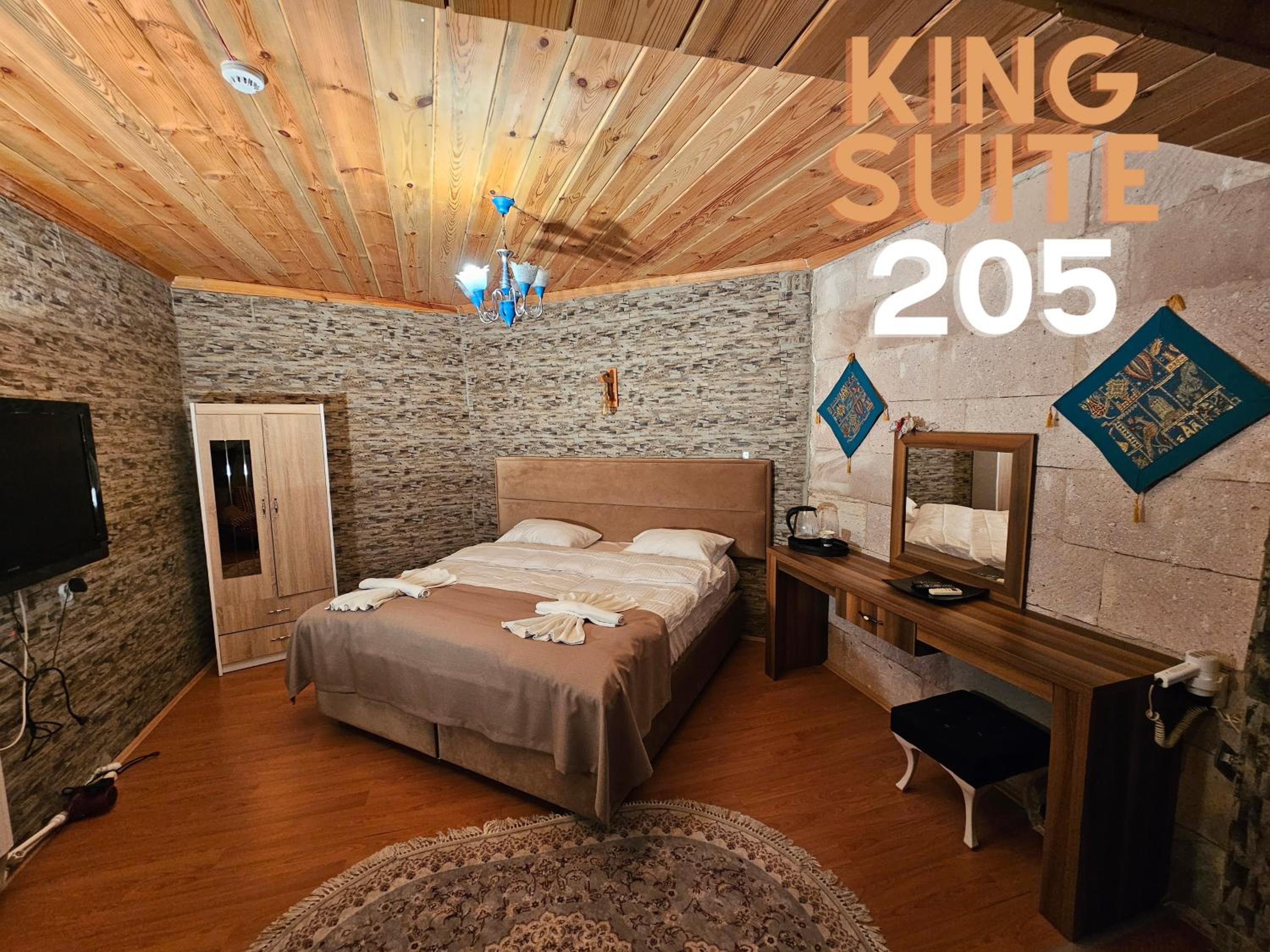King Suite photo 3