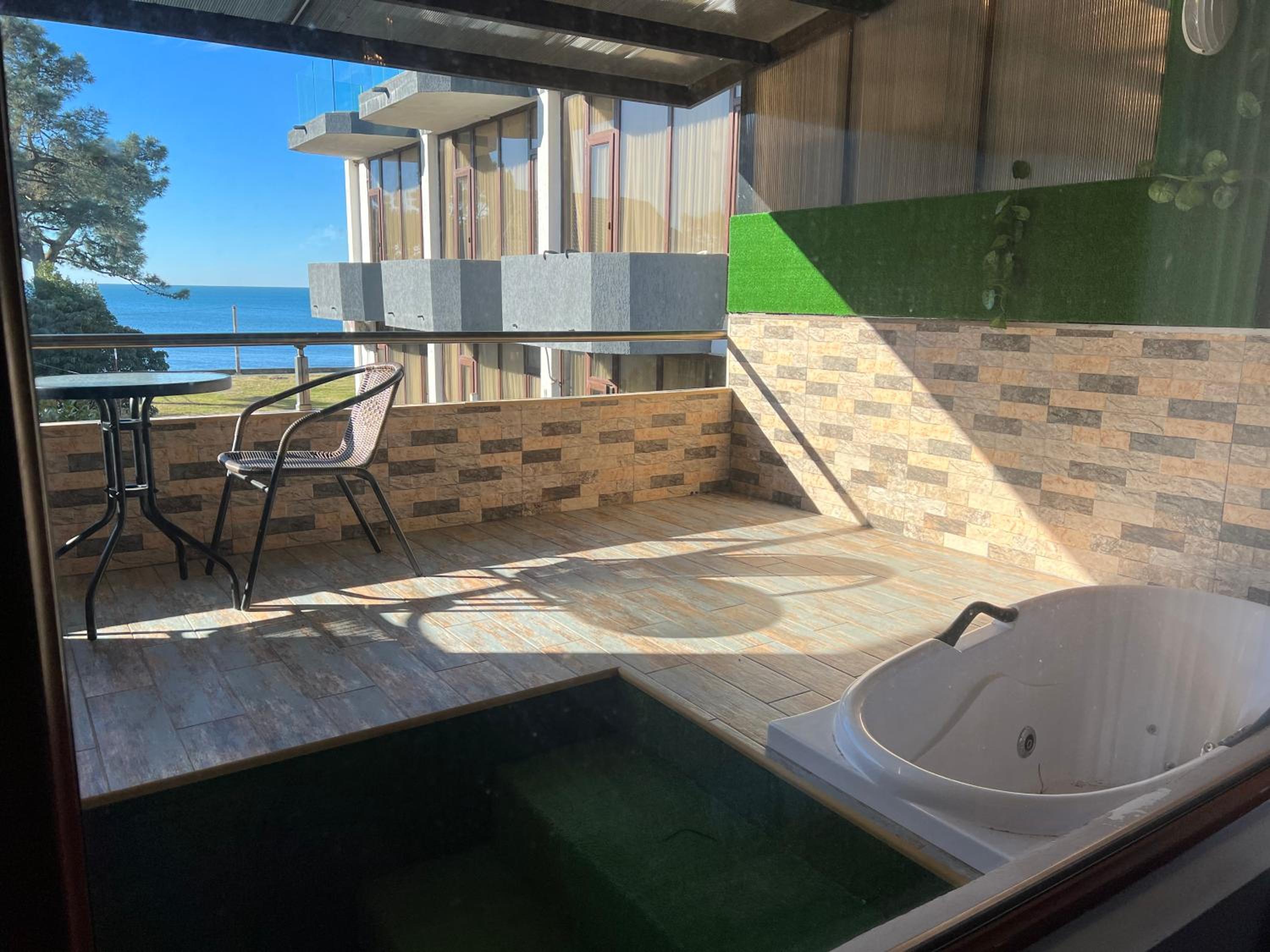 King Room with Spa Bath photo 2