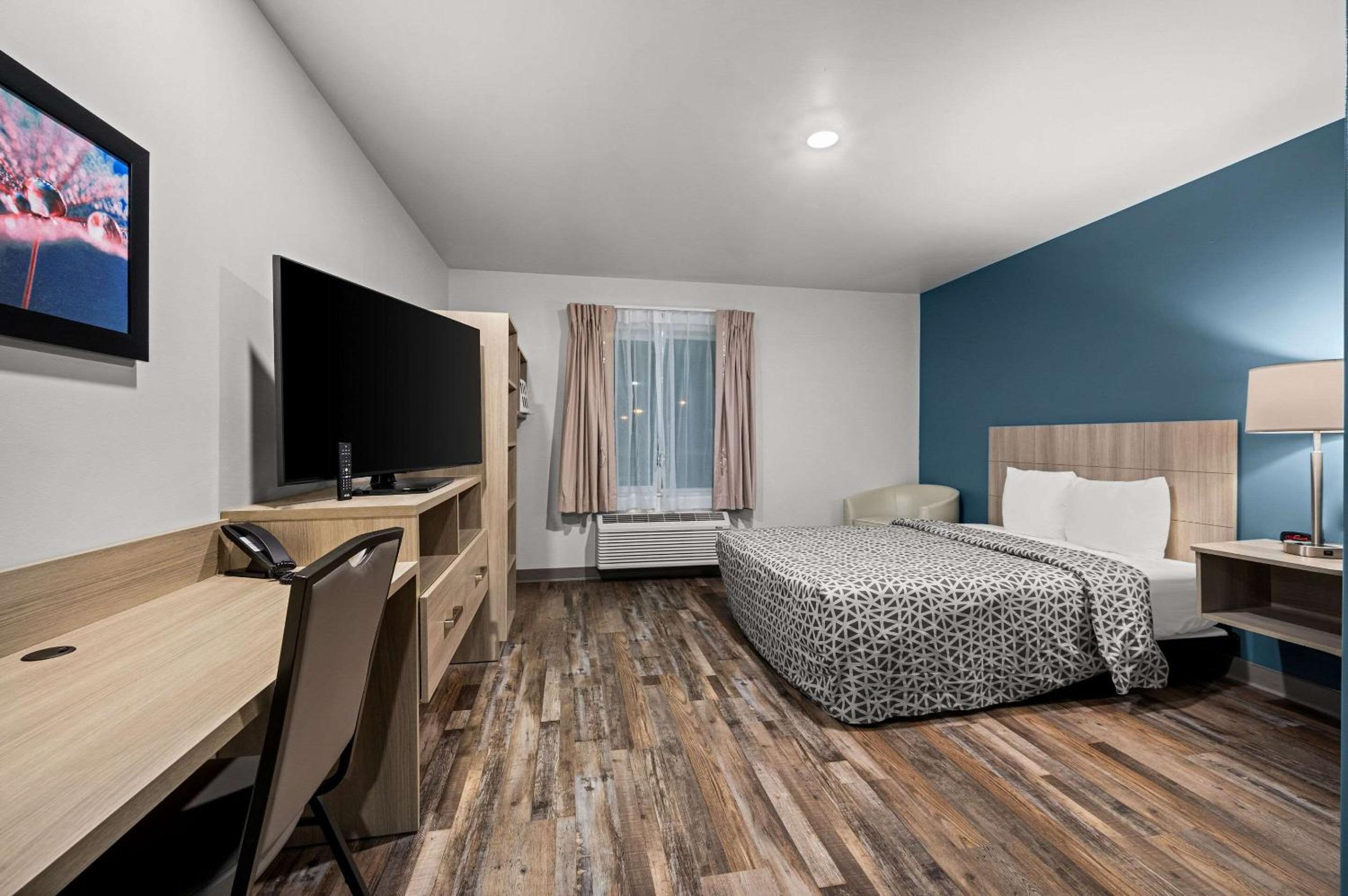 QUEEN SUITE - Photo 9
