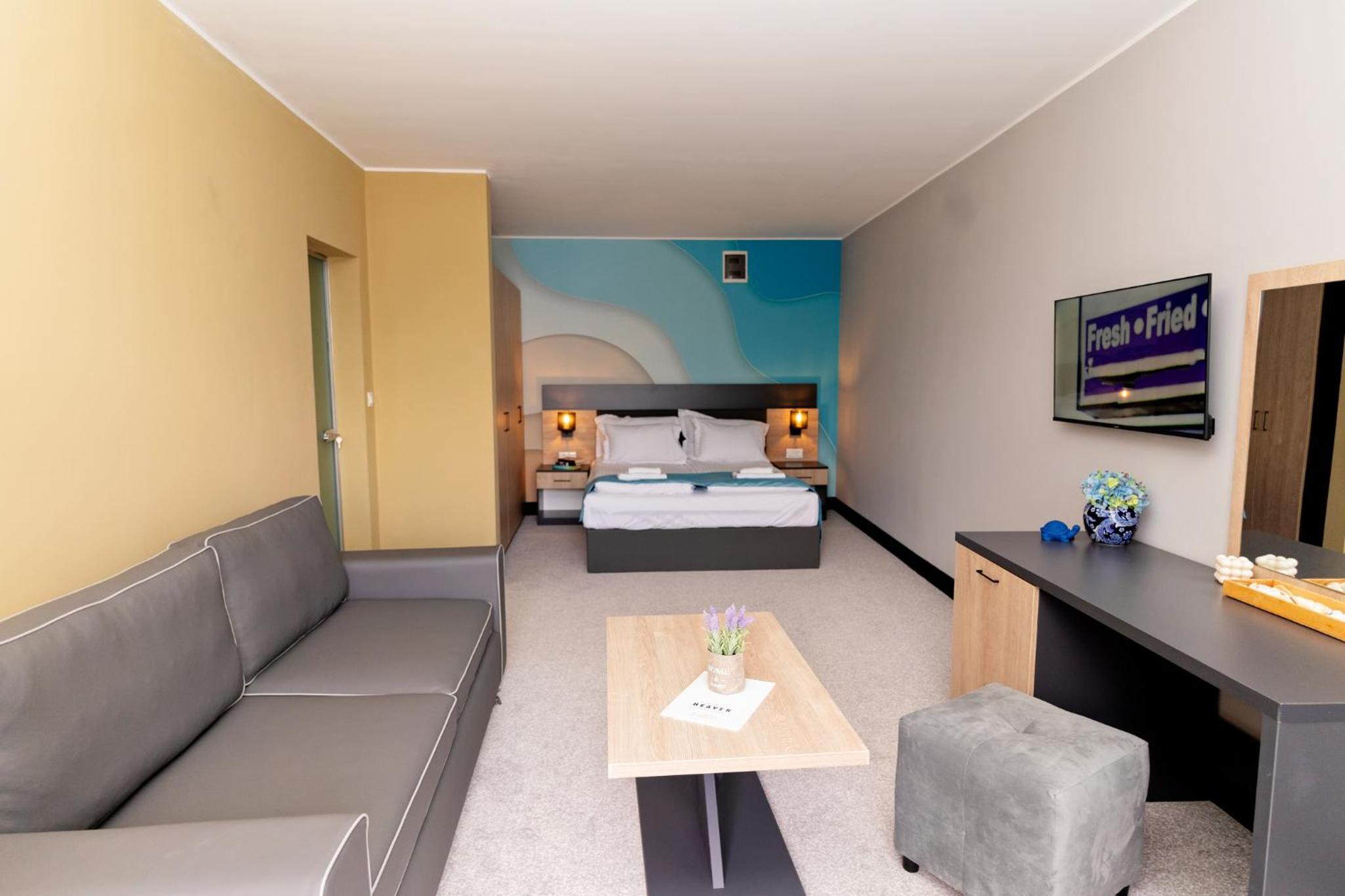 Large Double Room photo 1
