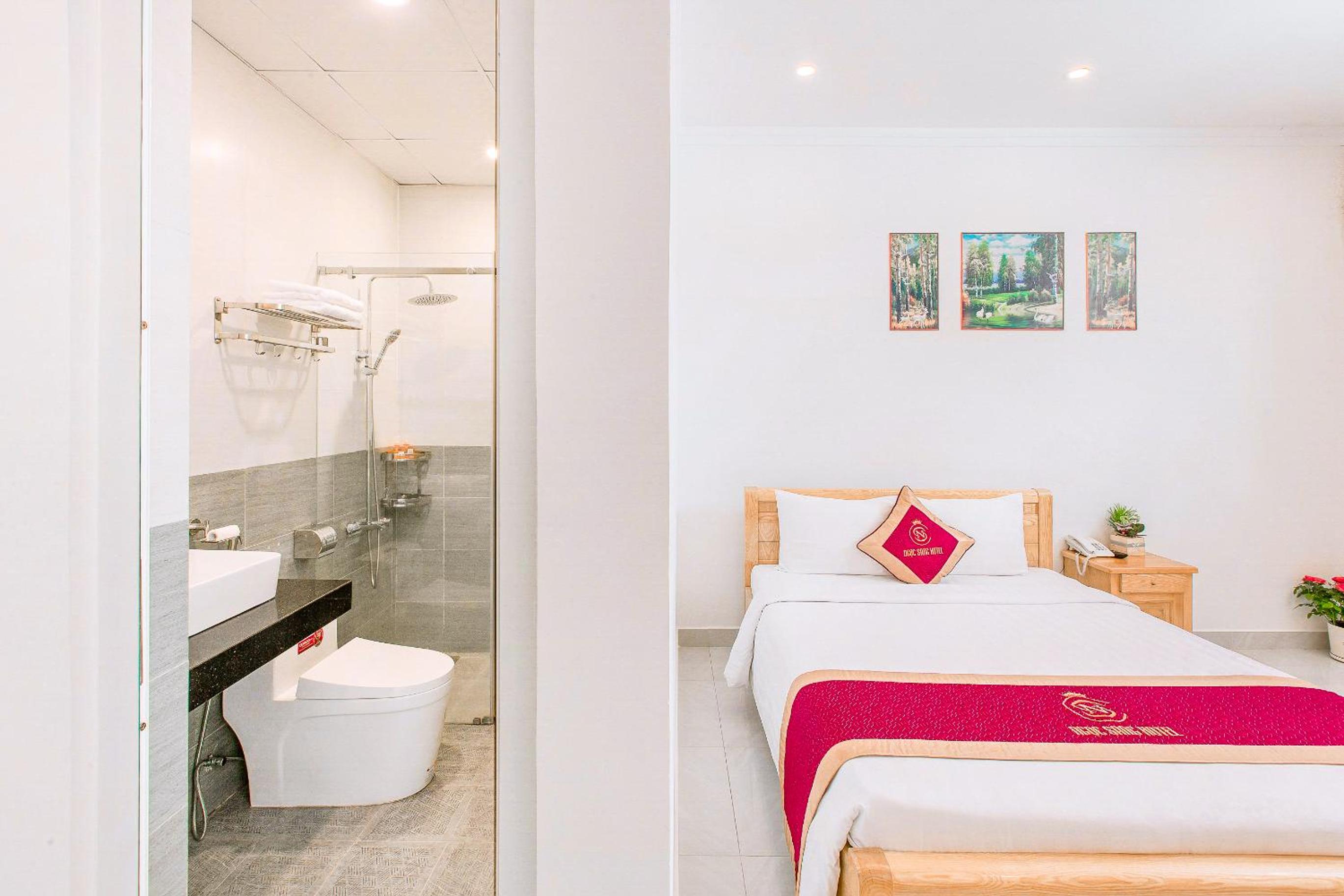 Standard Double Room - Photo 2