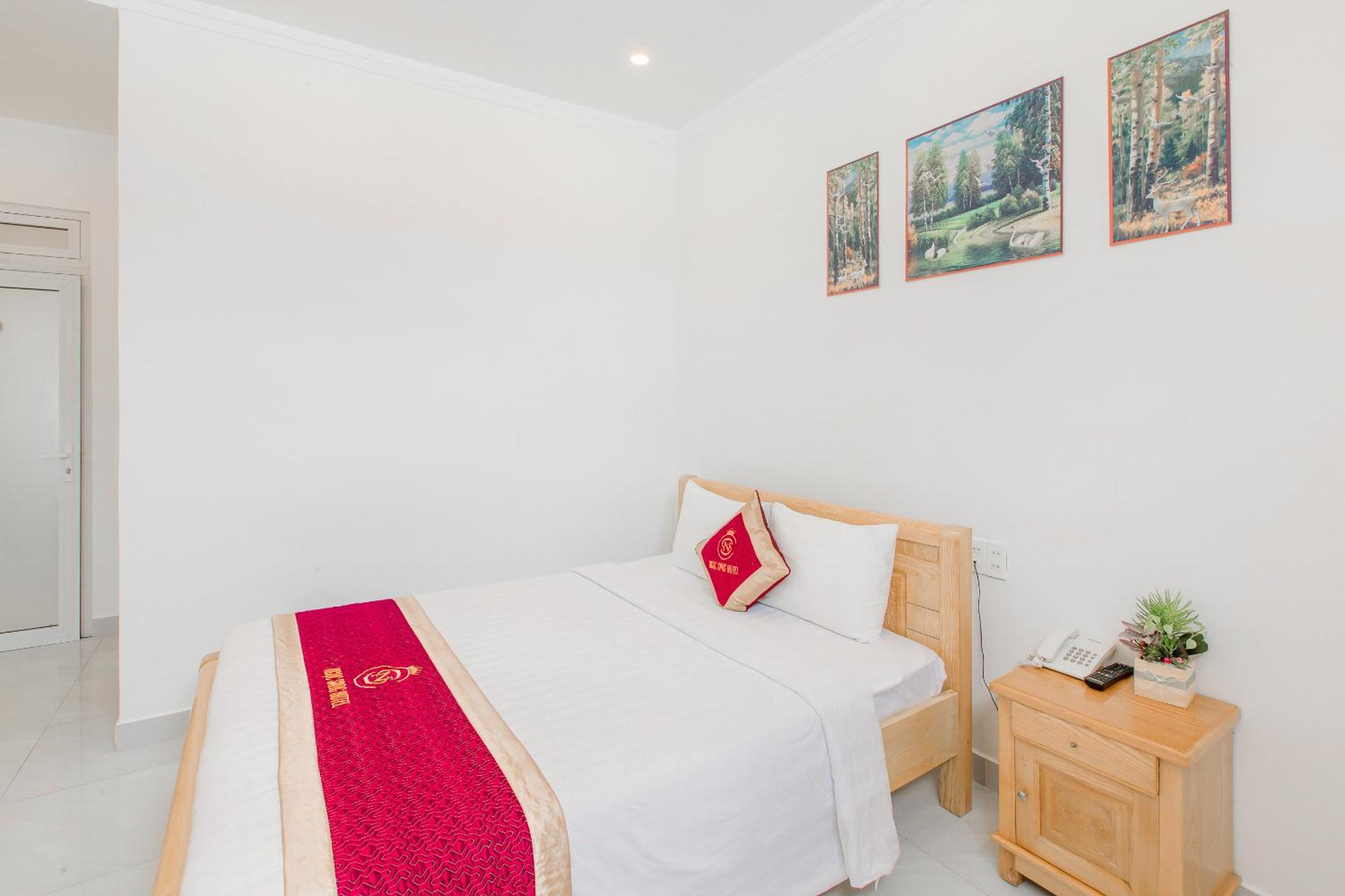 Standard Double Room - Photo 3