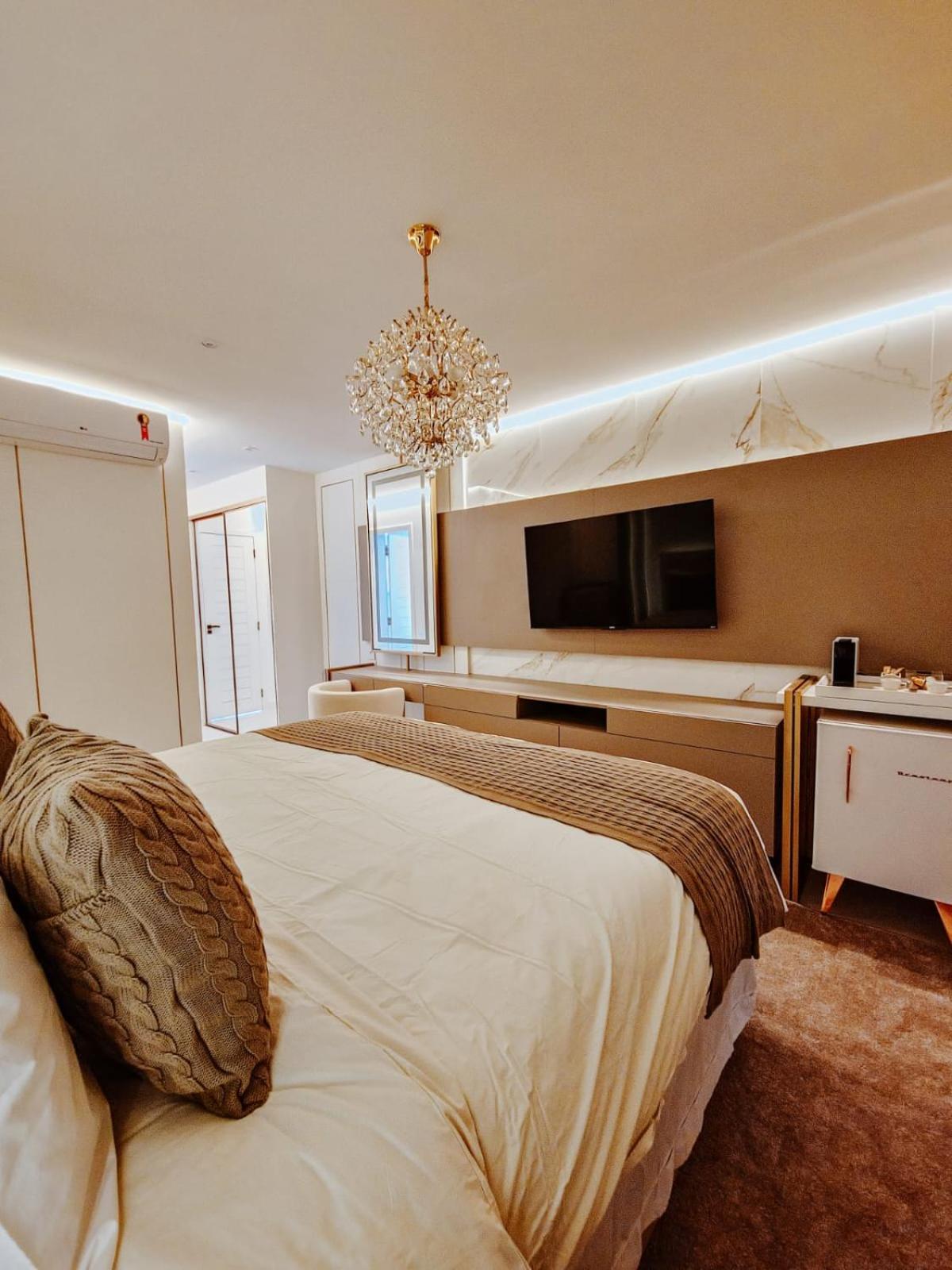 Superior Suite with Sea View photo 2