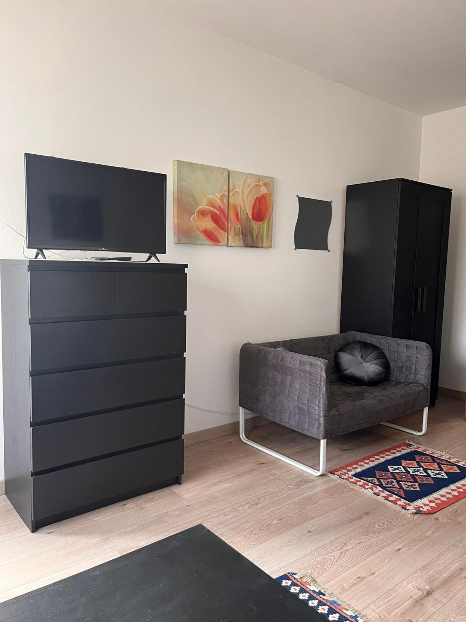 Three-Bedroom Apartment photo 3